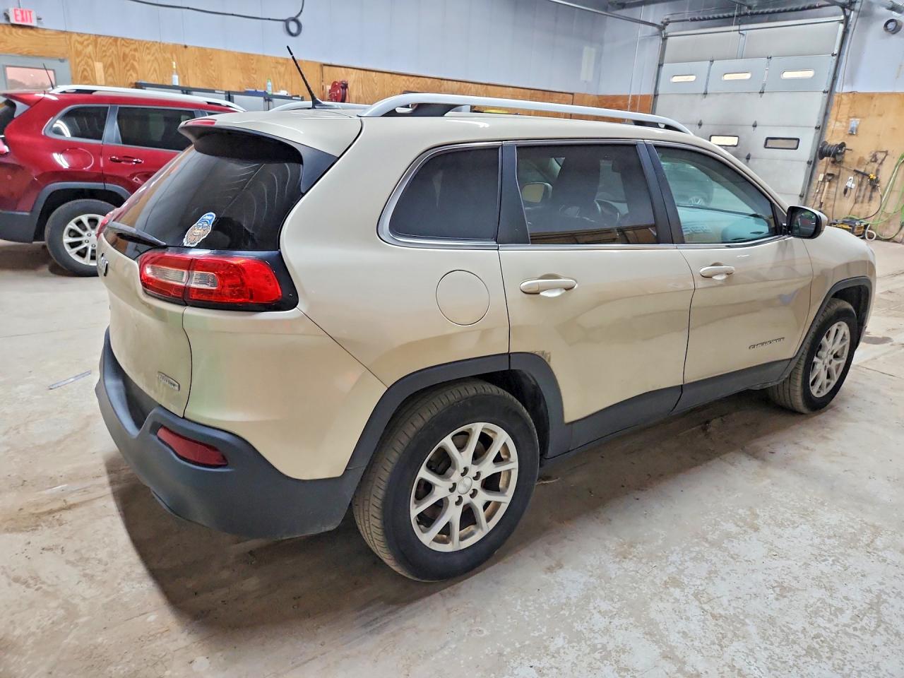 2014 Jeep Cherokee Latitude Tan vin: 1C4PJMCS0EW187843