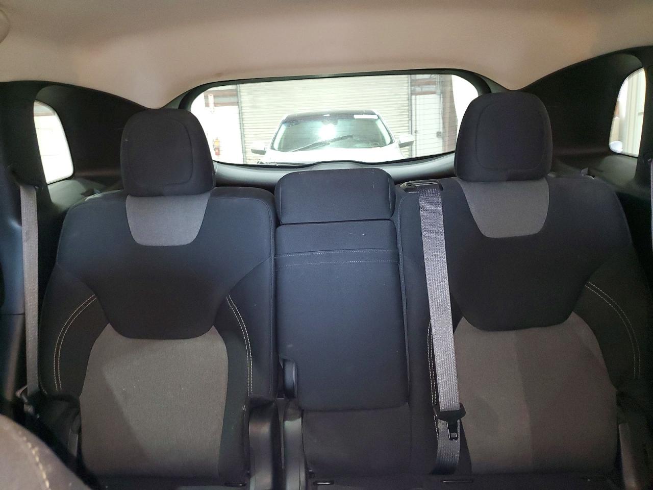 2014 Jeep Cherokee Latitude Silver vin: 1C4PJMCS0EW219402