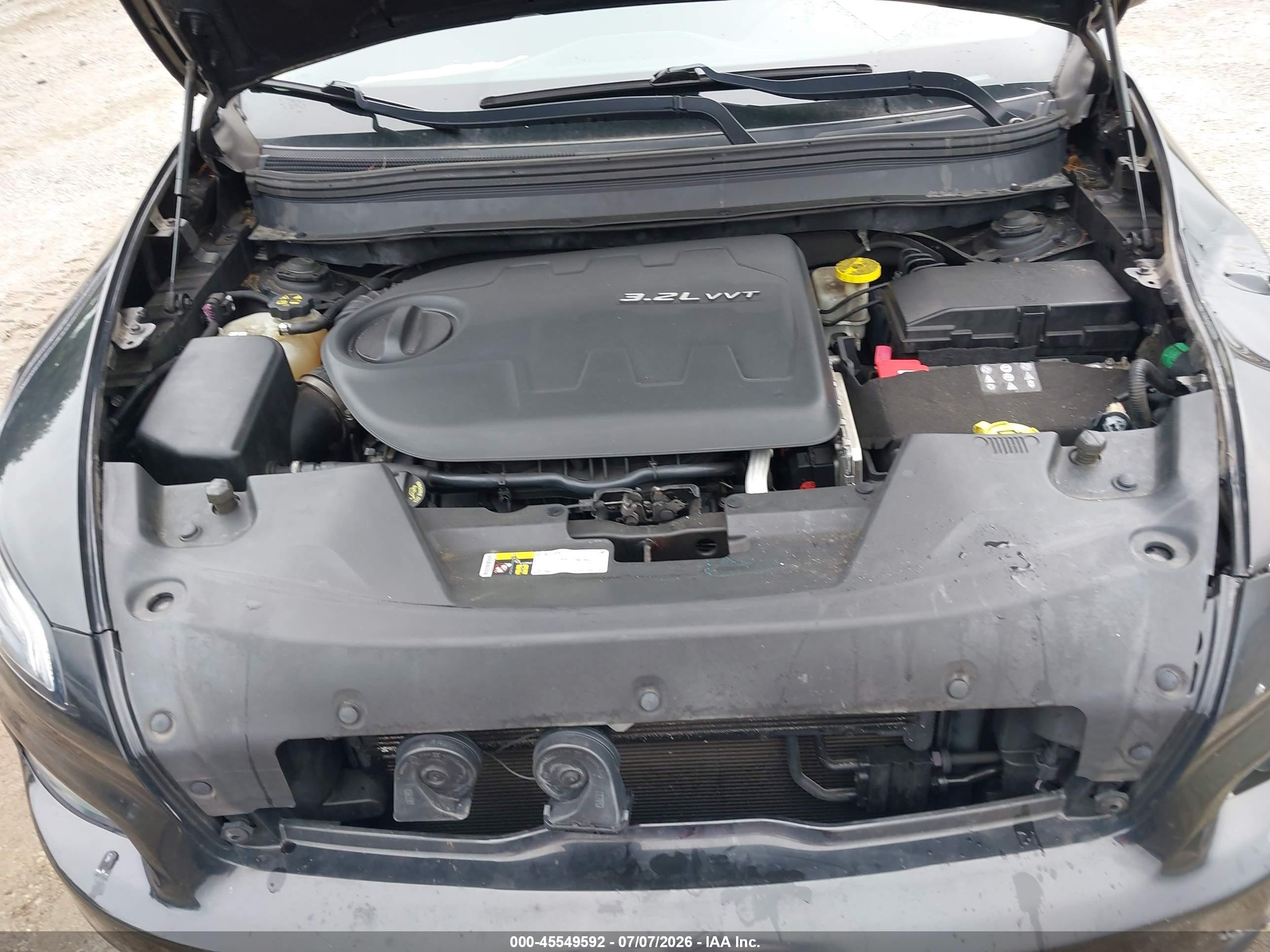 2014 Jeep Cherokee Latitude Черный vin: 1C4PJMCS0EW226799