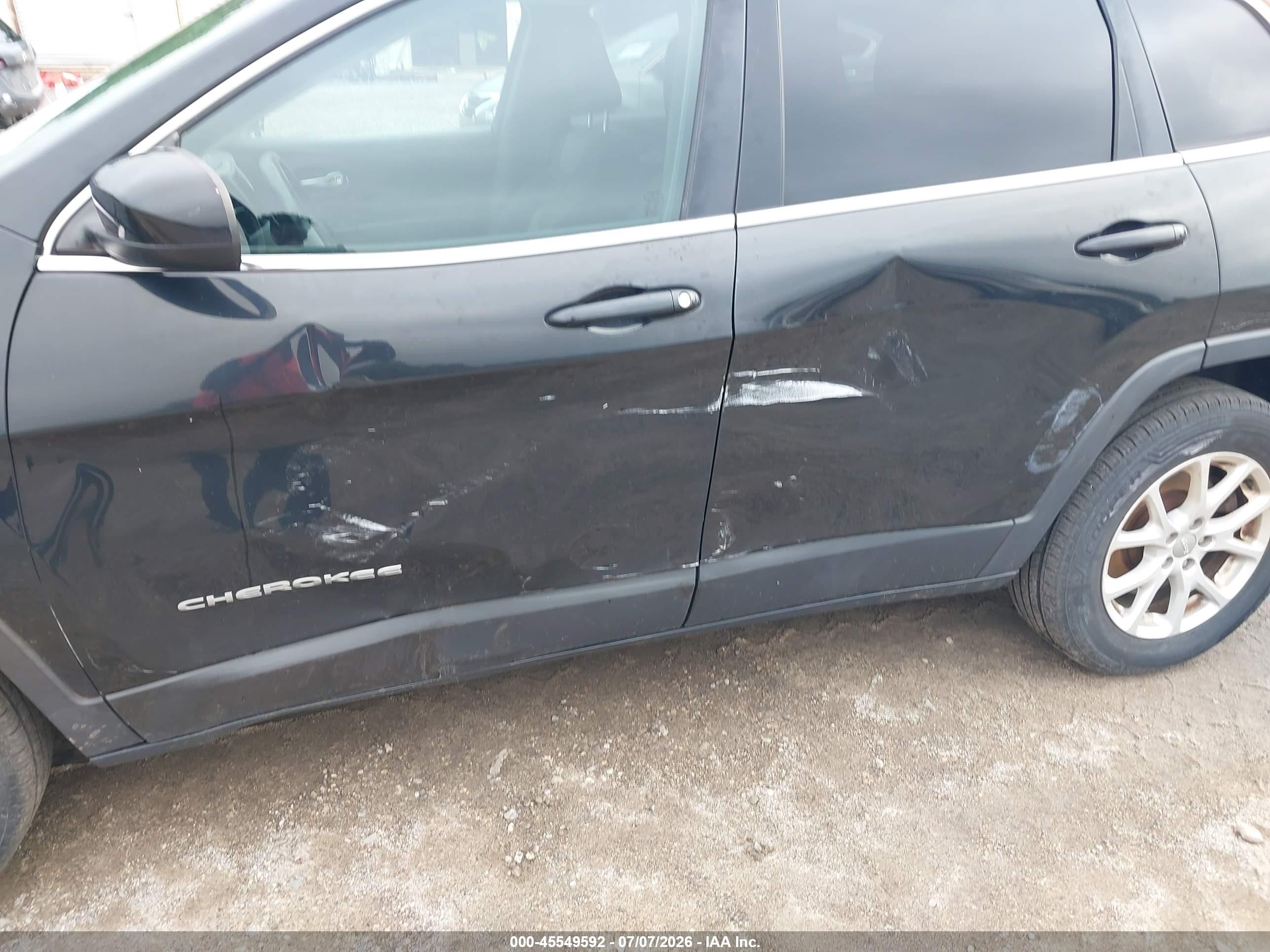 2014 Jeep Cherokee Latitude Черный vin: 1C4PJMCS0EW226799