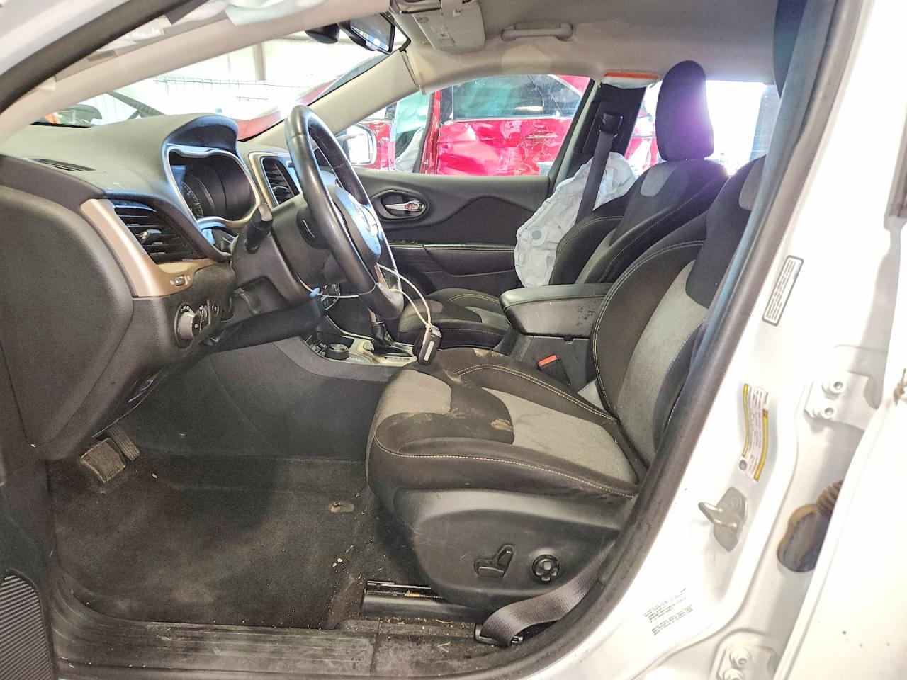 2014 Jeep Cherokee Latitude Белый vin: 1C4PJMCS0EW249905