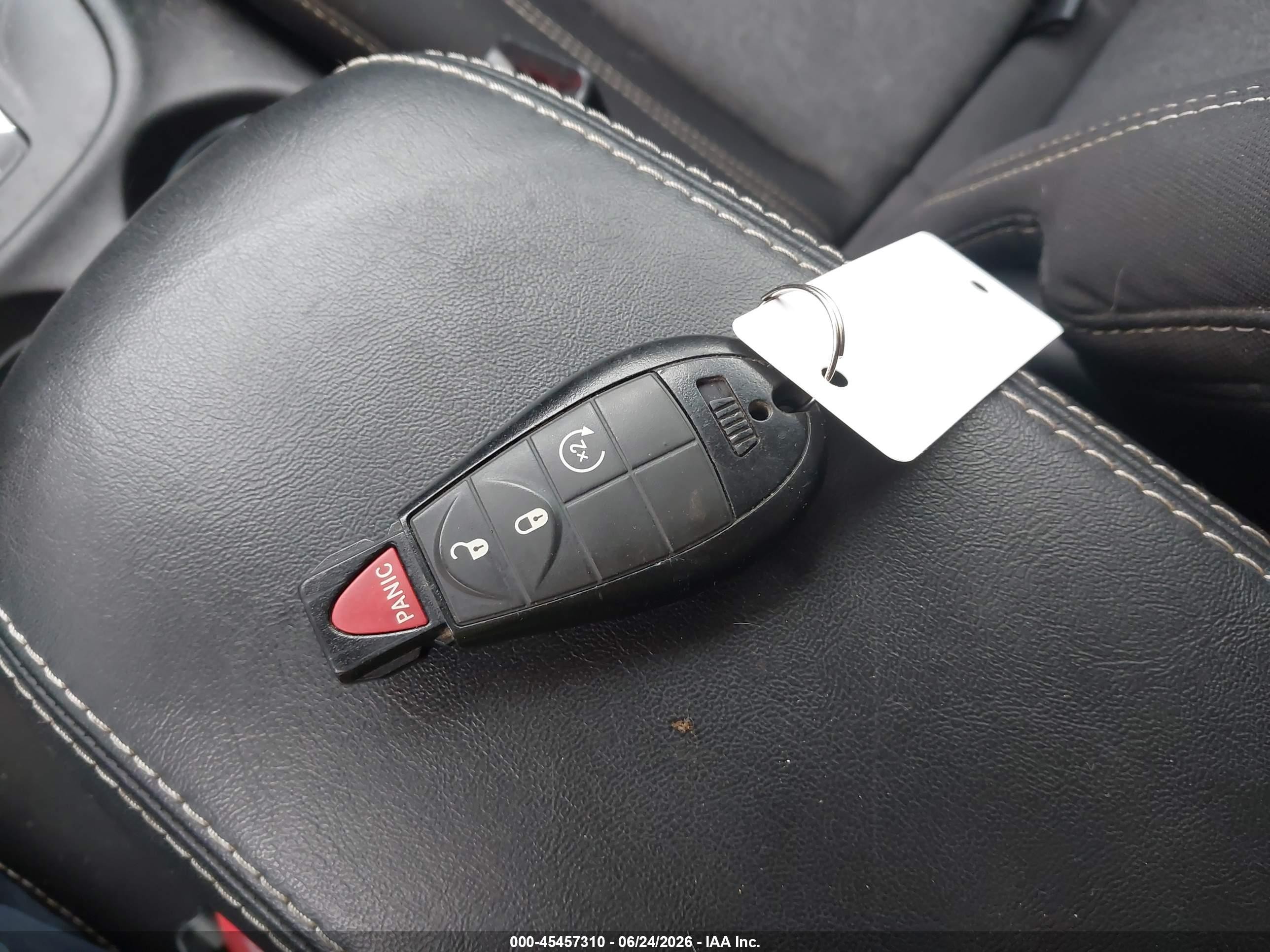 2014 Jeep Cherokee Latitude Красный vin: 1C4PJMCS0EW281379
