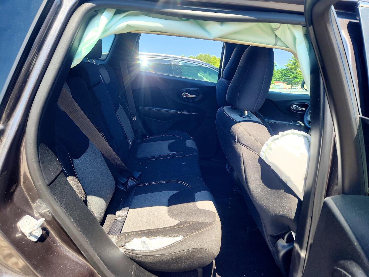 2014 Jeep Cherokee Latitude Gray vin: 1C4PJMCS0EW321895