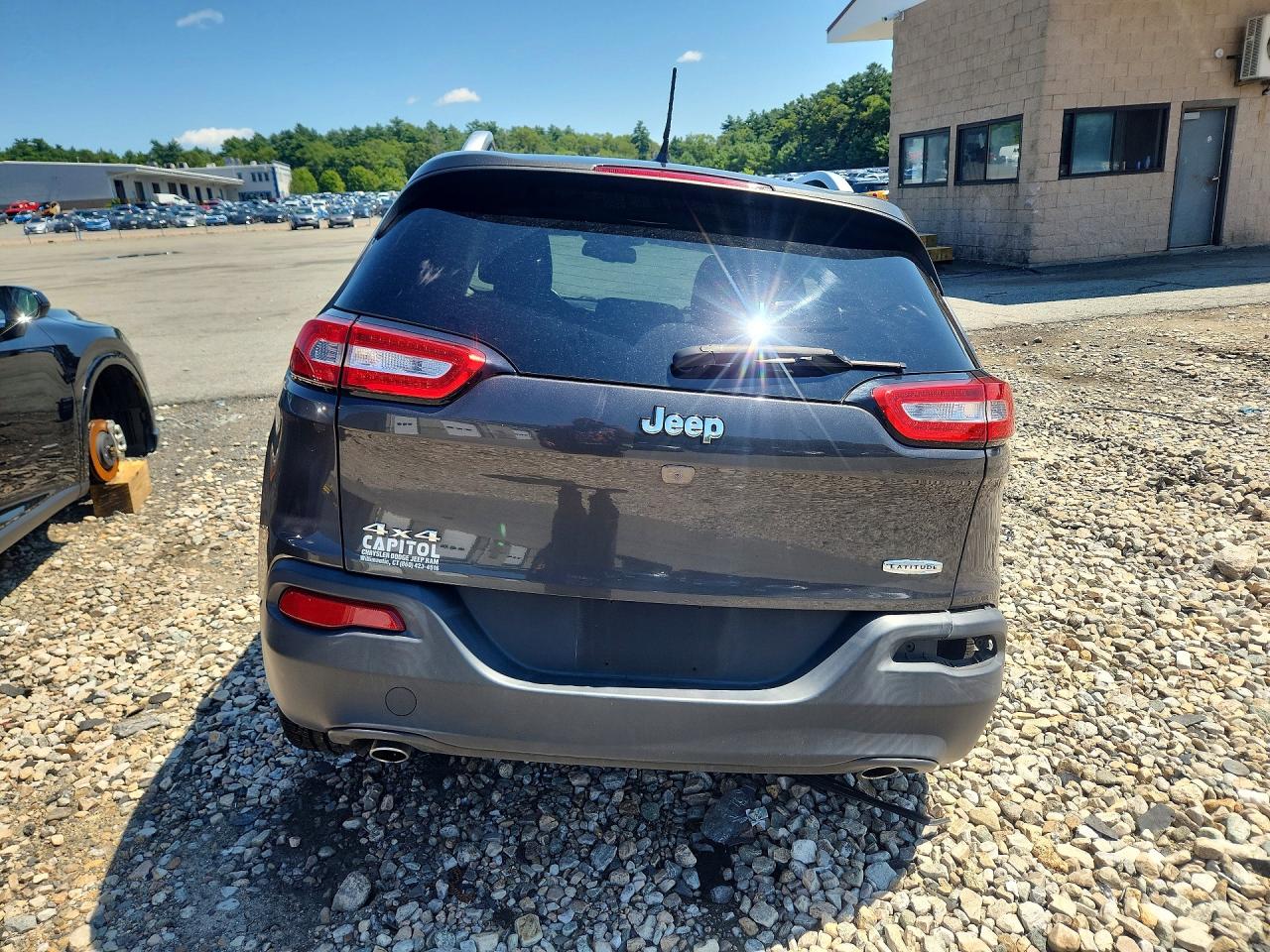 2014 Jeep Cherokee Latitude Gray vin: 1C4PJMCS0EW321895