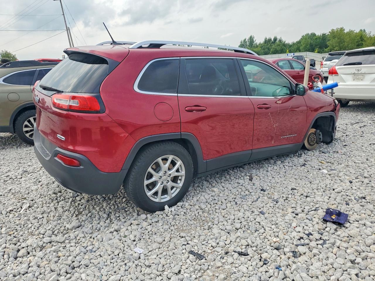 2015 Jeep Cherokee Latitude Бордовый vin: 1C4PJMCS0FW509902
