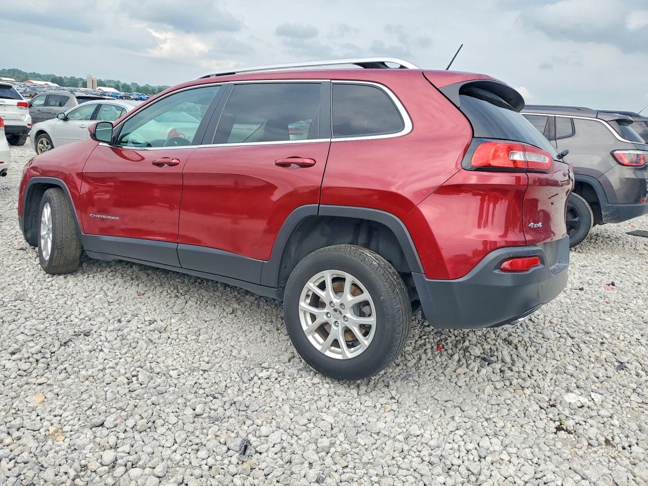 2015 Jeep Cherokee Latitude Бордовый vin: 1C4PJMCS0FW509902