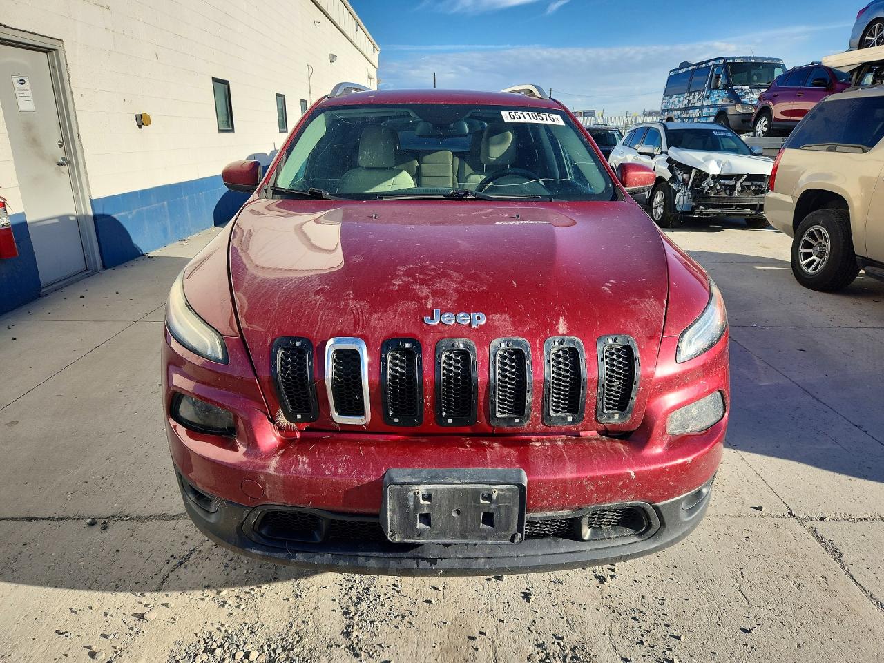 2015 Jeep Cherokee Latitude Red vin: 1C4PJMCS0FW510032