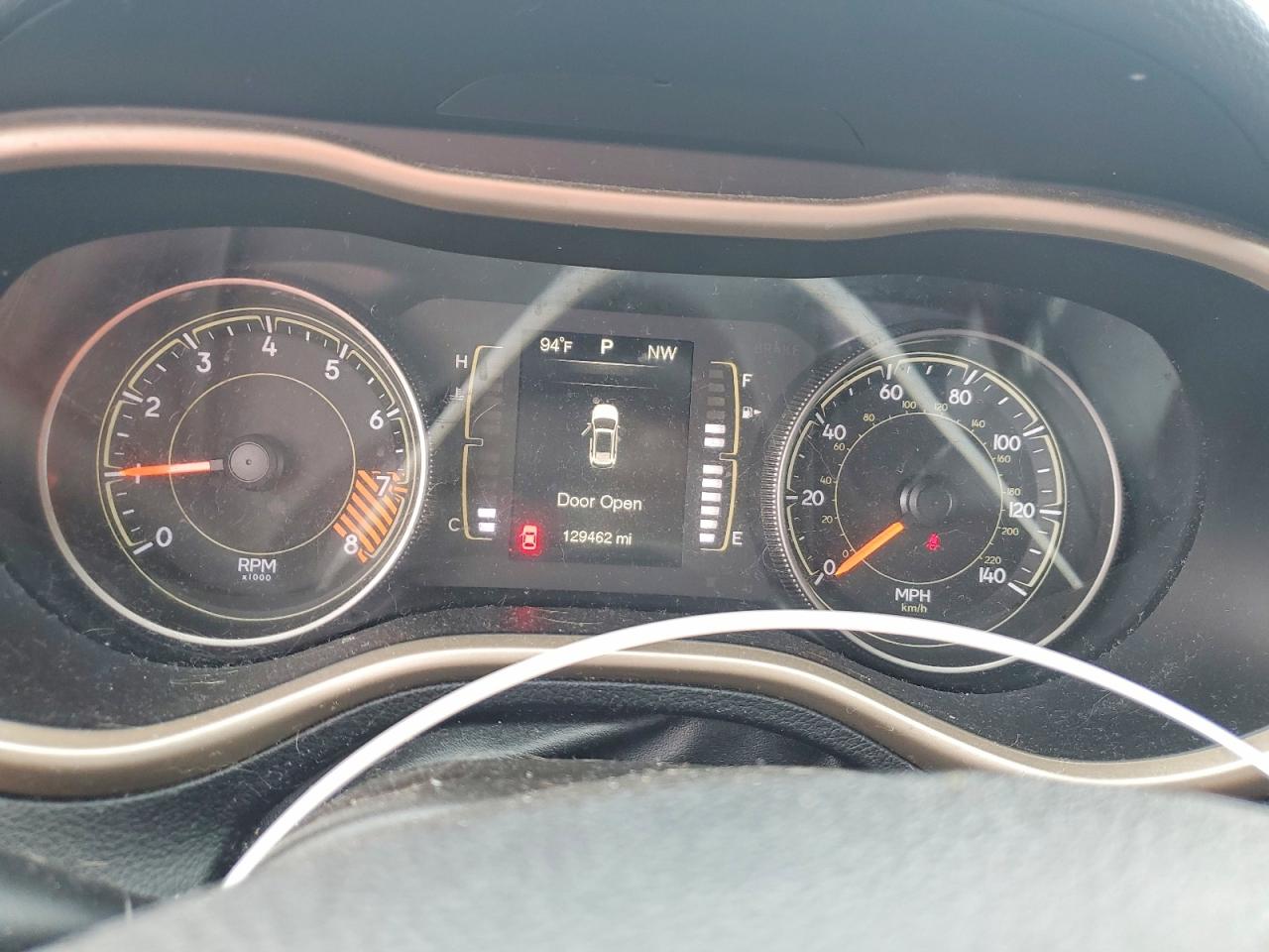 2015 Jeep Cherokee Latitude Silver vin: 1C4PJMCS0FW523735