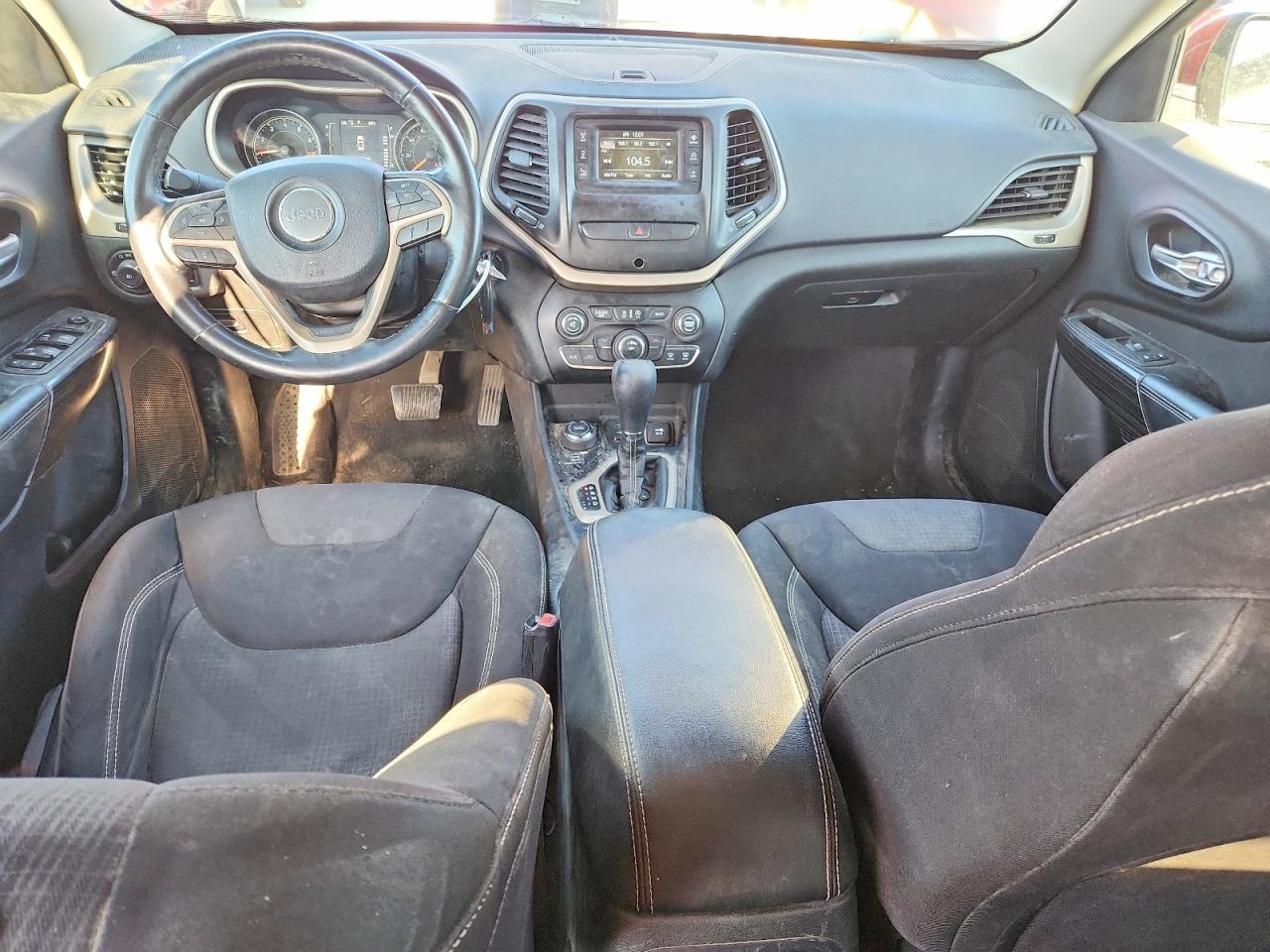 2015 Jeep Cherokee Latitude Maroon vin: 1C4PJMCS0FW528661