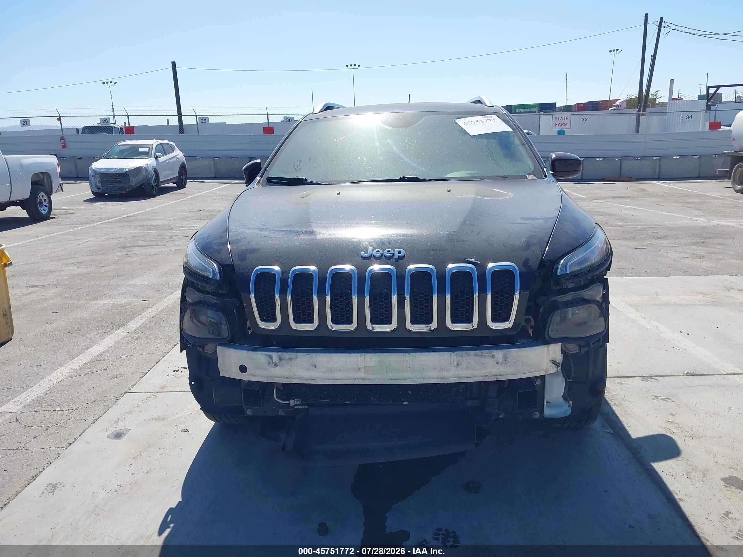 2015 Jeep Cherokee Latitude Black vin: 1C4PJMCS0FW528983