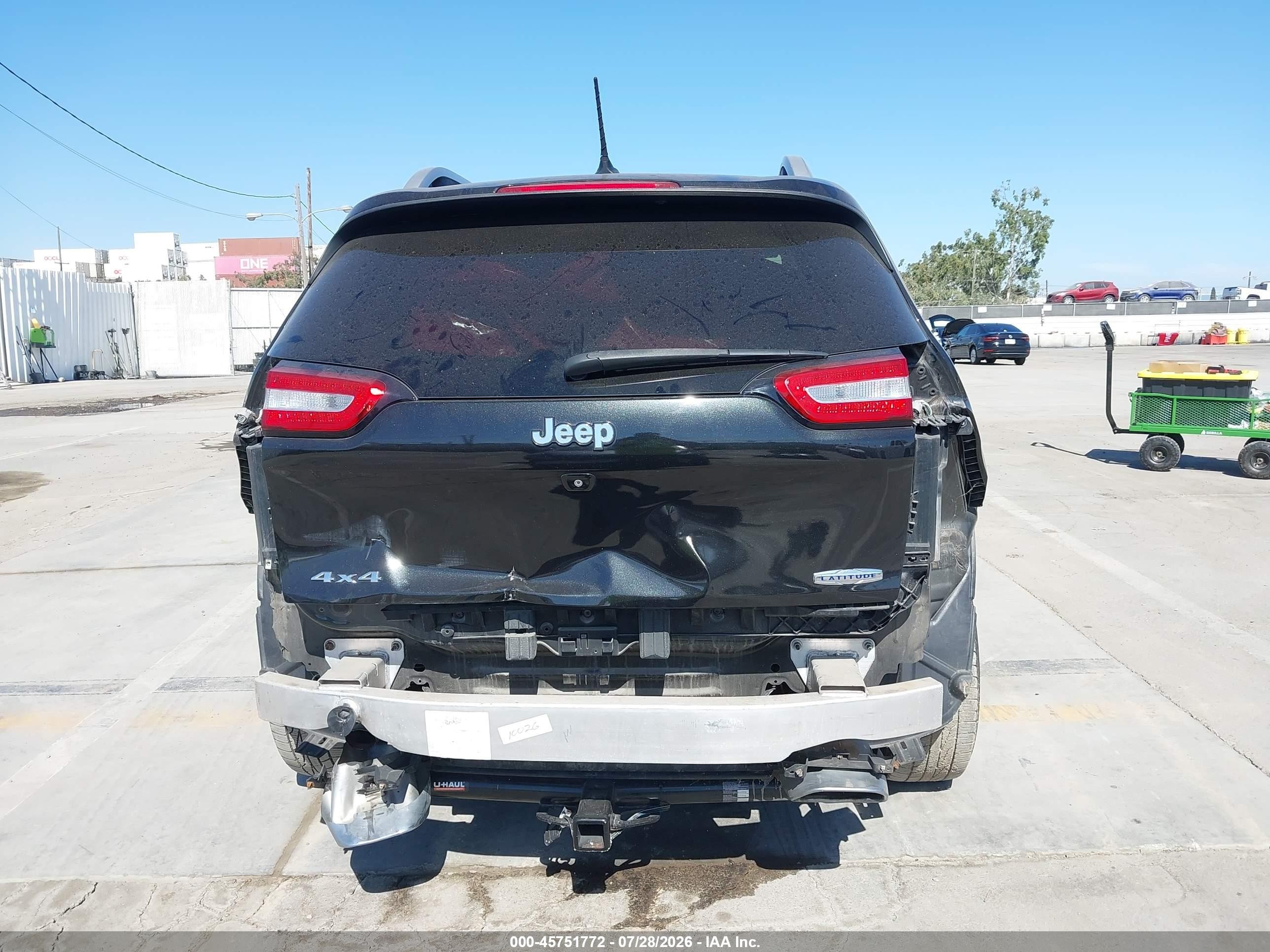 2015 Jeep Cherokee Latitude Black vin: 1C4PJMCS0FW528983