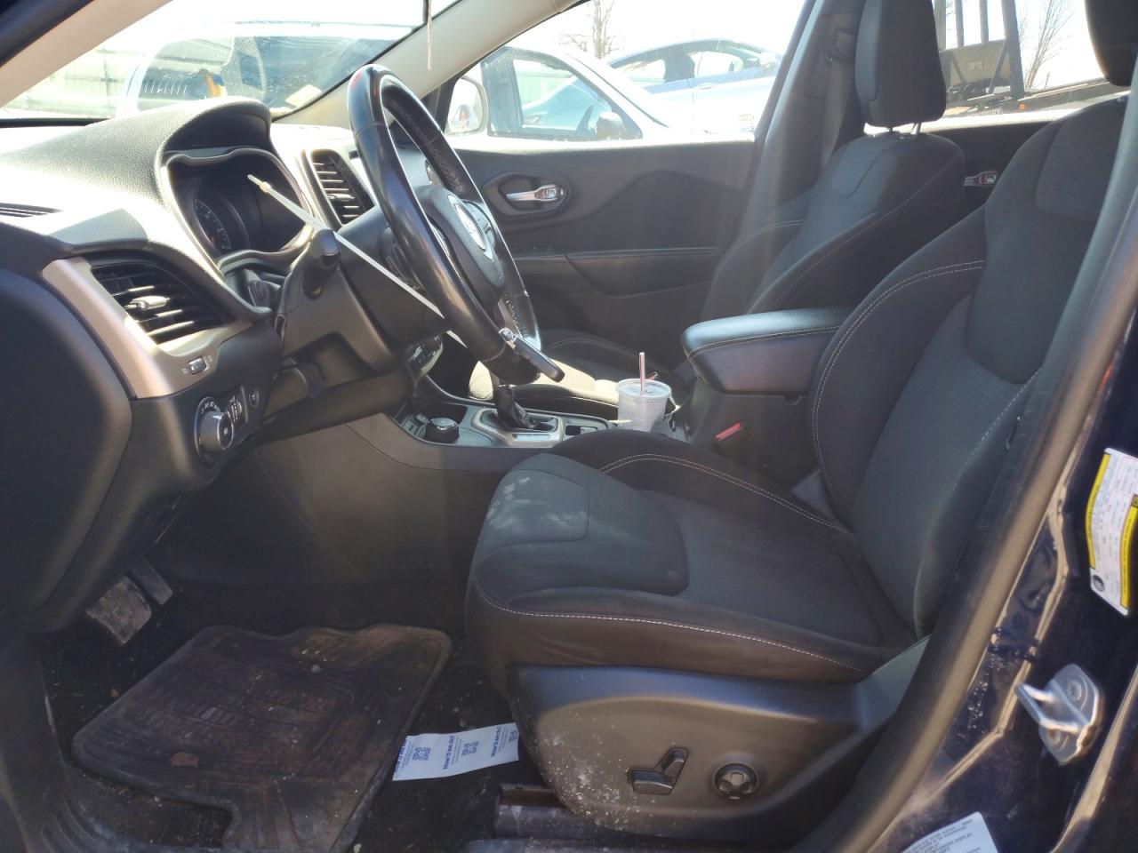 2015 Jeep Cherokee Latitude Blue vin: 1C4PJMCS0FW552250