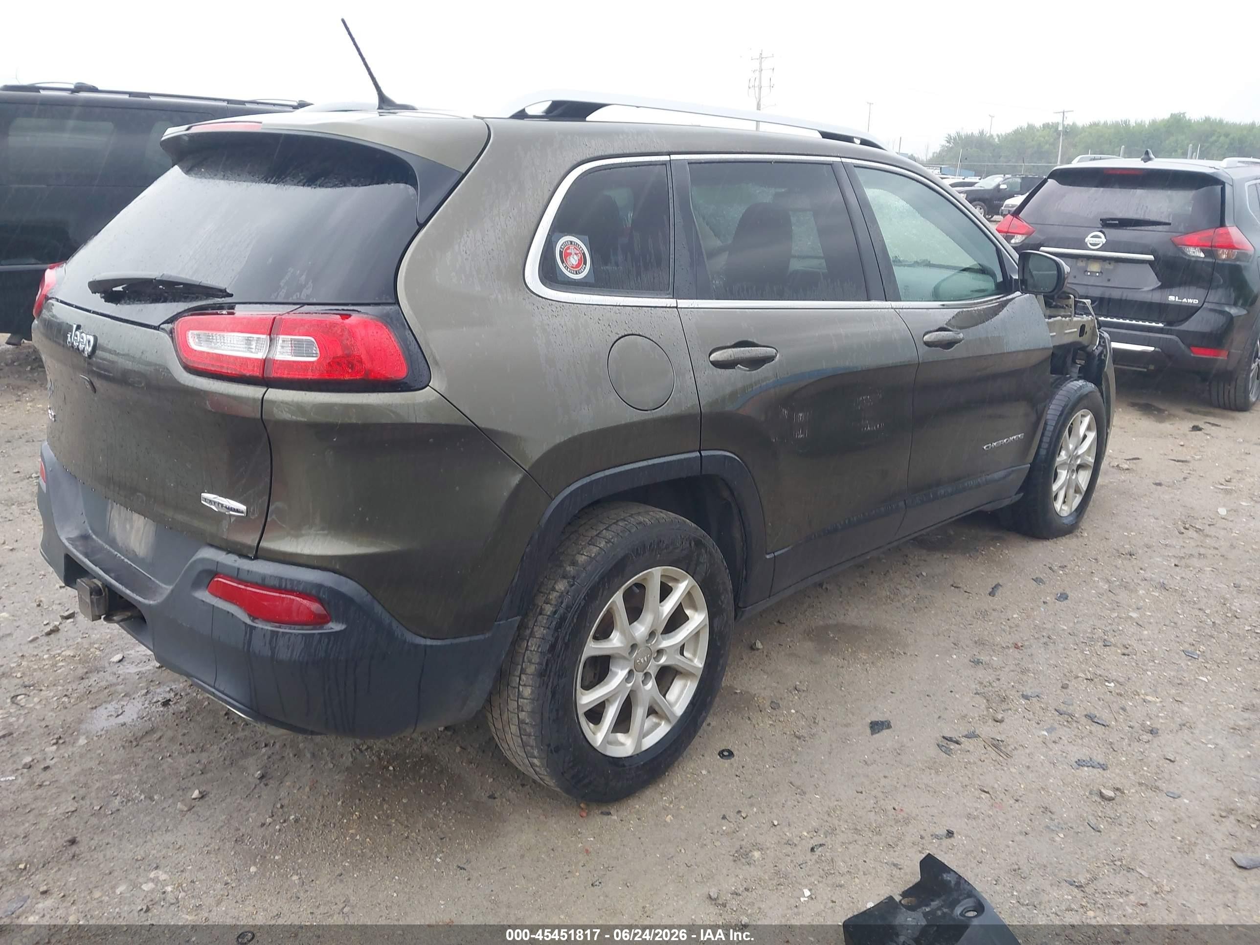 2015 Jeep Cherokee Latitude Green vin: 1C4PJMCS0FW641218