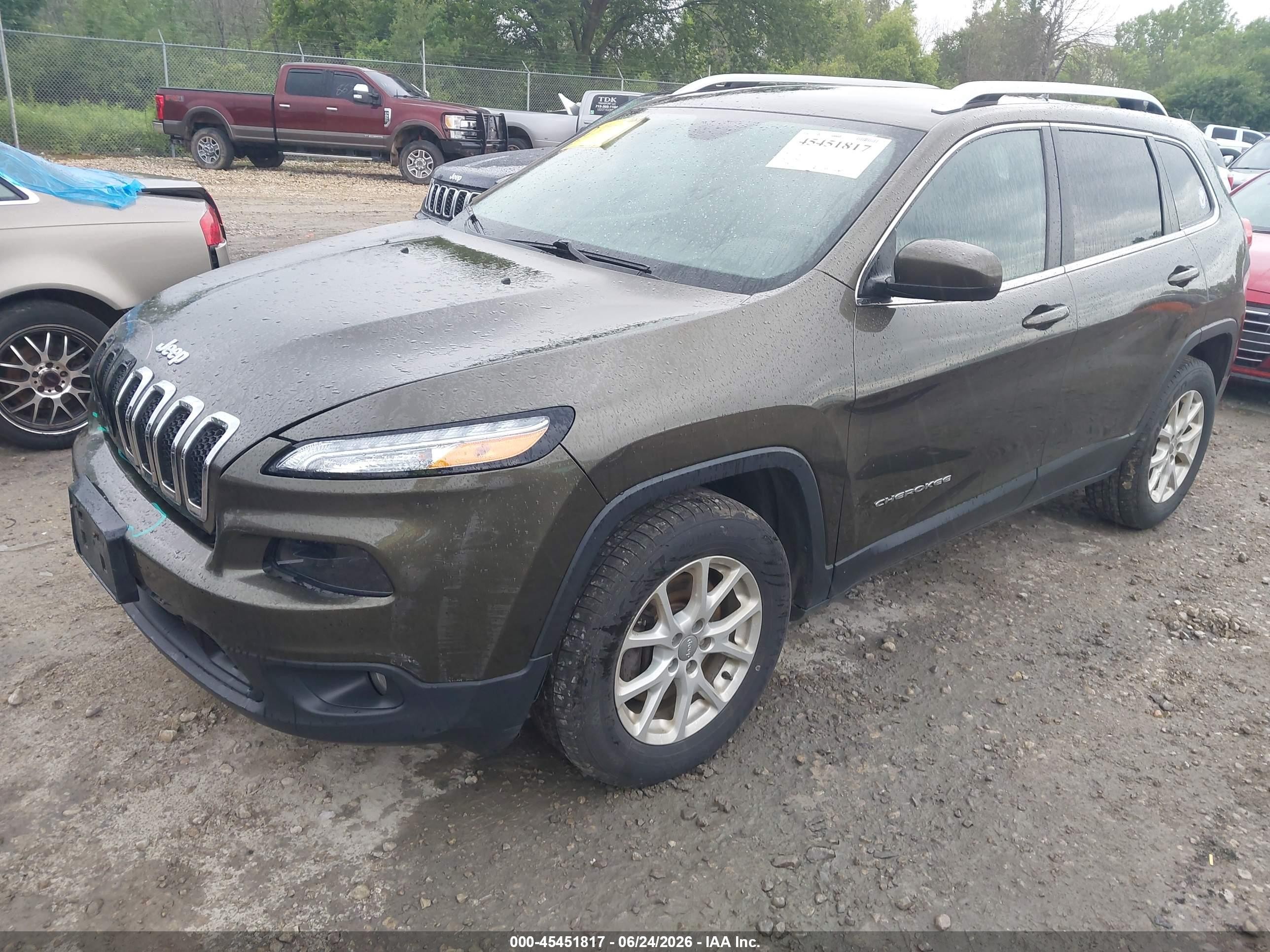 2015 Jeep Cherokee Latitude Green vin: 1C4PJMCS0FW641218