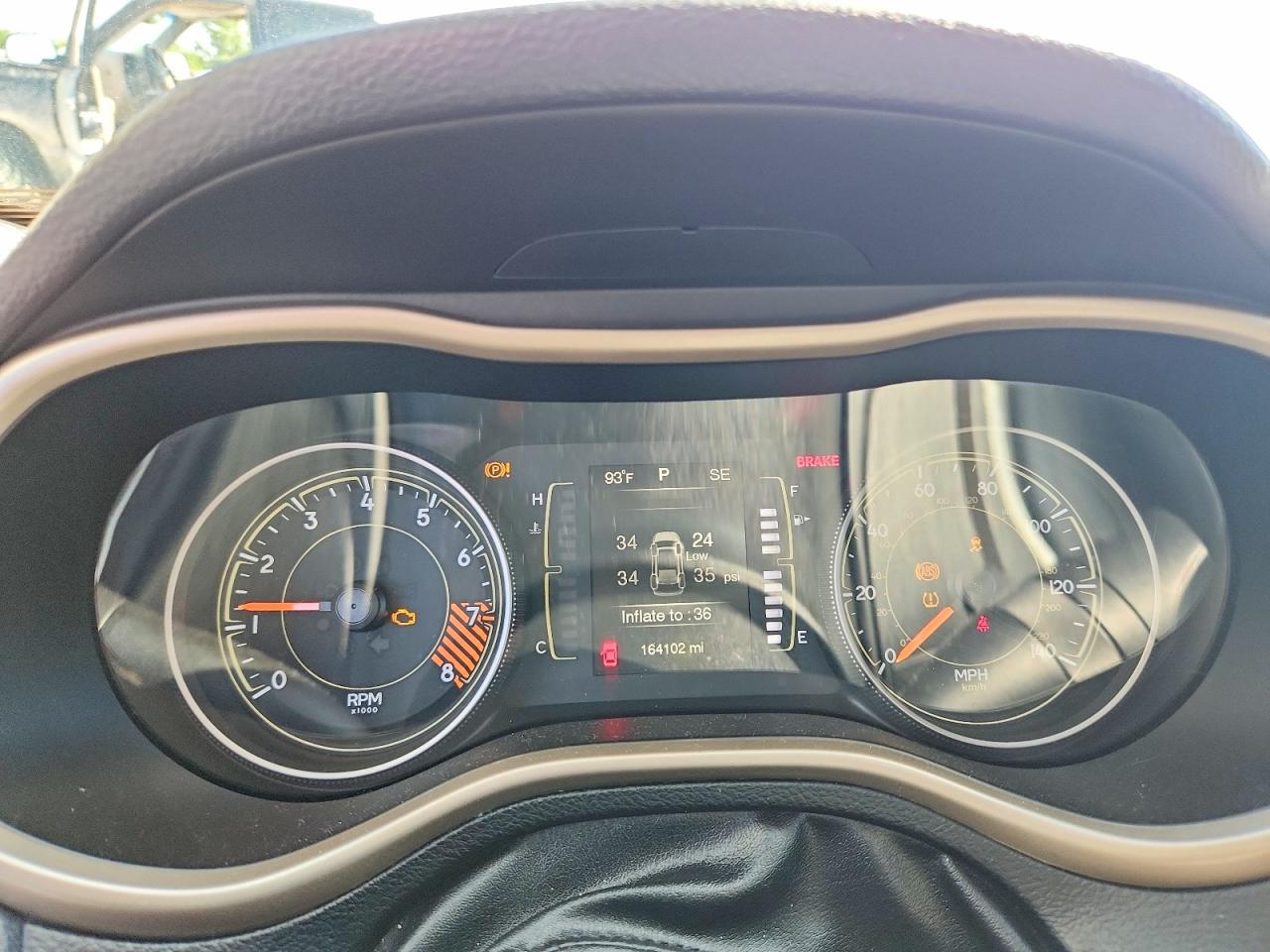 2015 Jeep Cherokee Latitude Черный vin: 1C4PJMCS0FW650985