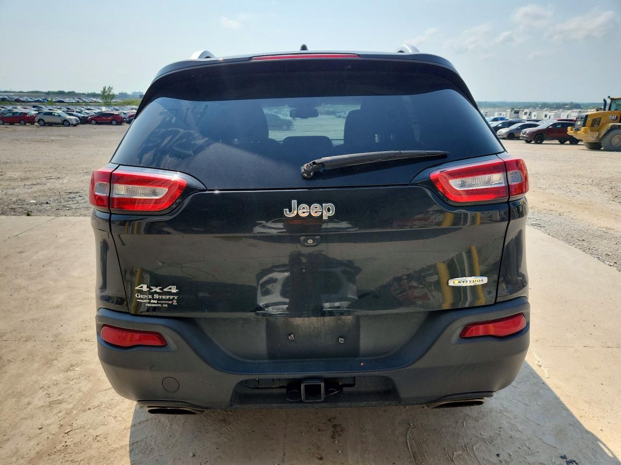 2015 Jeep Cherokee Latitude Черный vin: 1C4PJMCS0FW650985