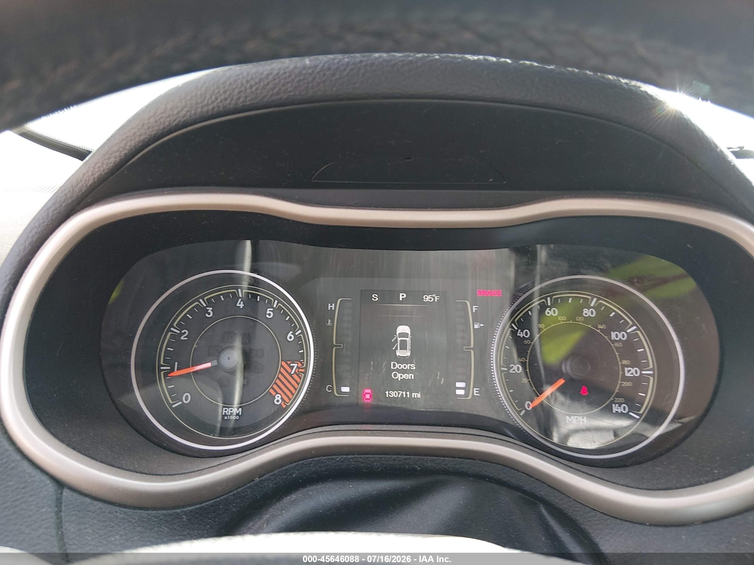 2015 Jeep Cherokee Latitude Black vin: 1C4PJMCS0FW726155