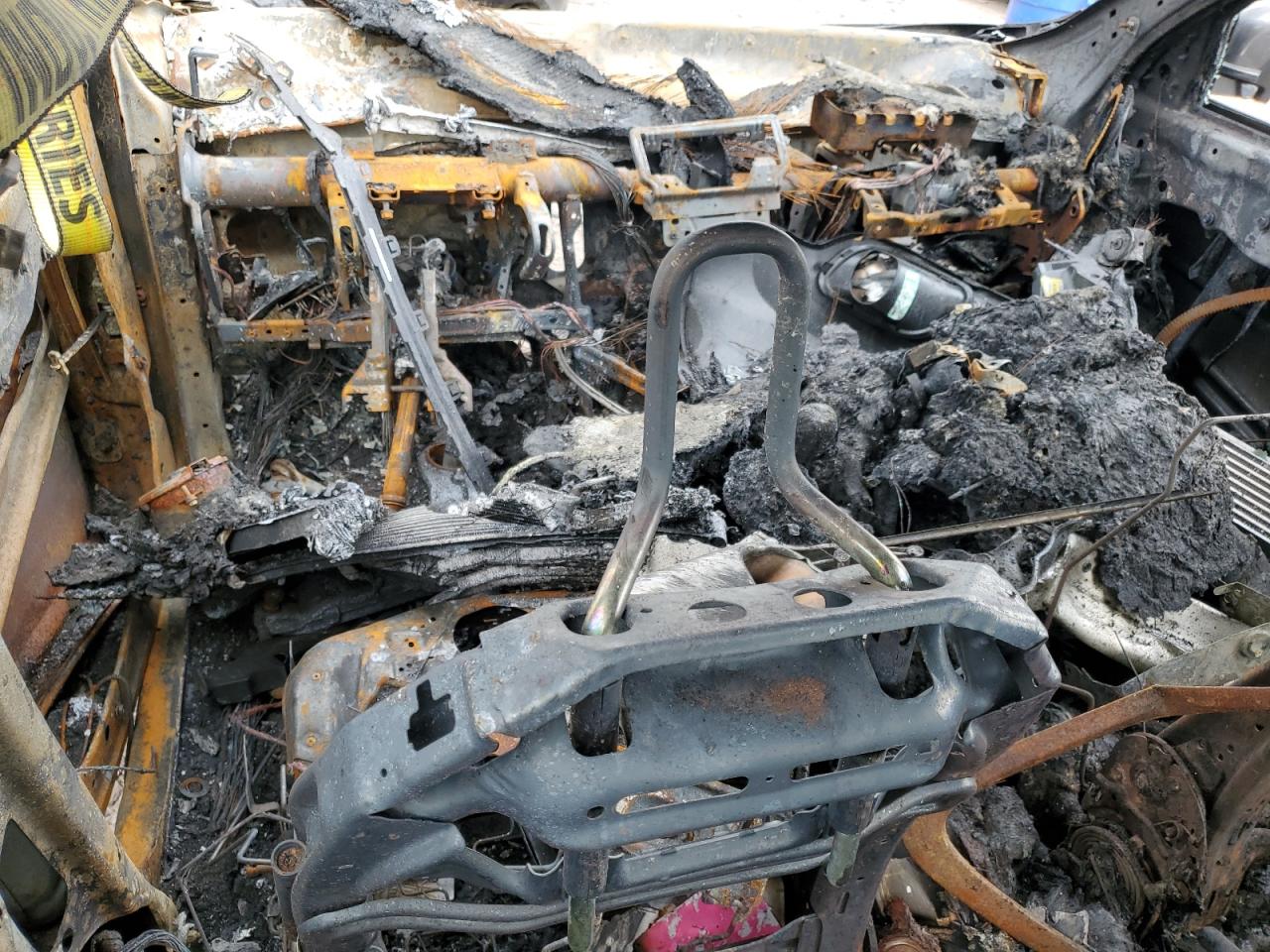 2015 Jeep Cherokee Latitude Burn vin: 1C4PJMCS0FW757941