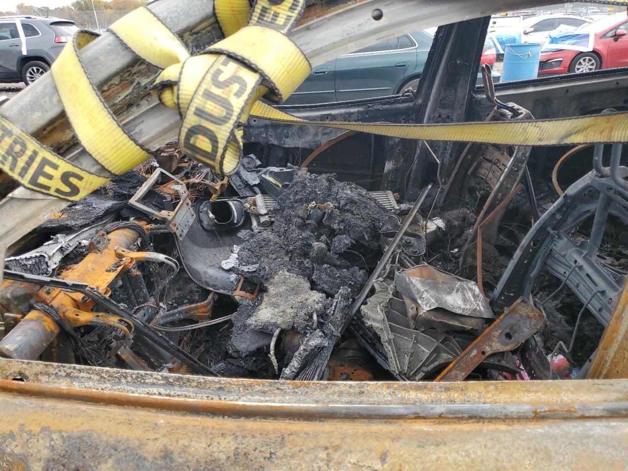 2015 Jeep Cherokee Latitude Burn vin: 1C4PJMCS0FW757941