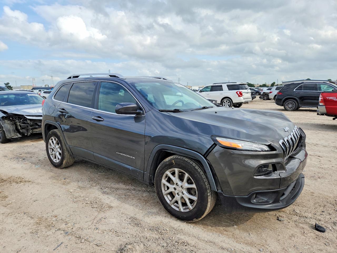 2015 Jeep Cherokee Latitude Gray vin: 1C4PJMCS0FW758264