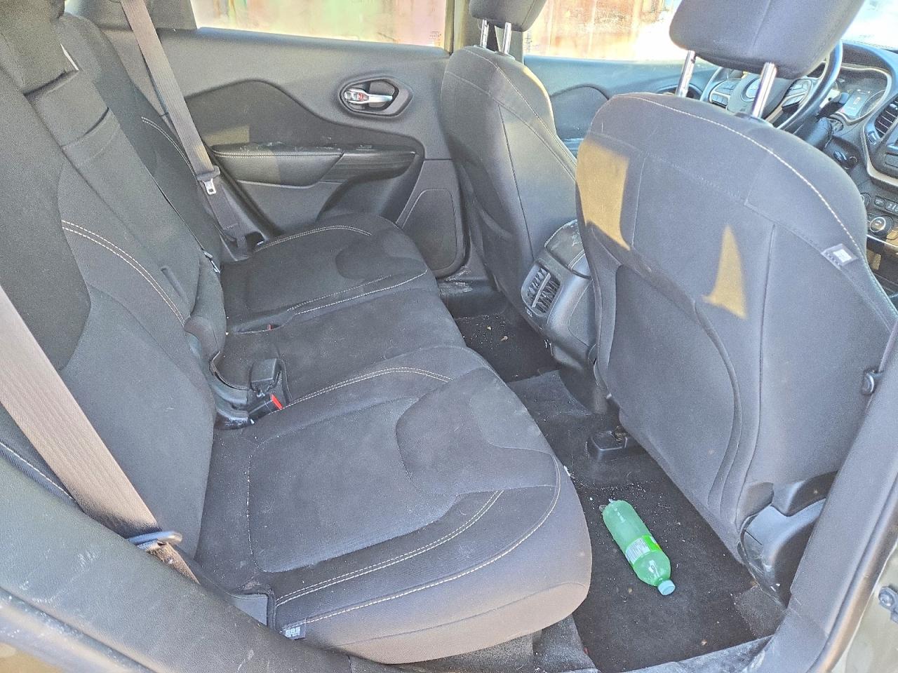2015 Jeep Cherokee Latitude Charcoal vin: 1C4PJMCS0FW783486