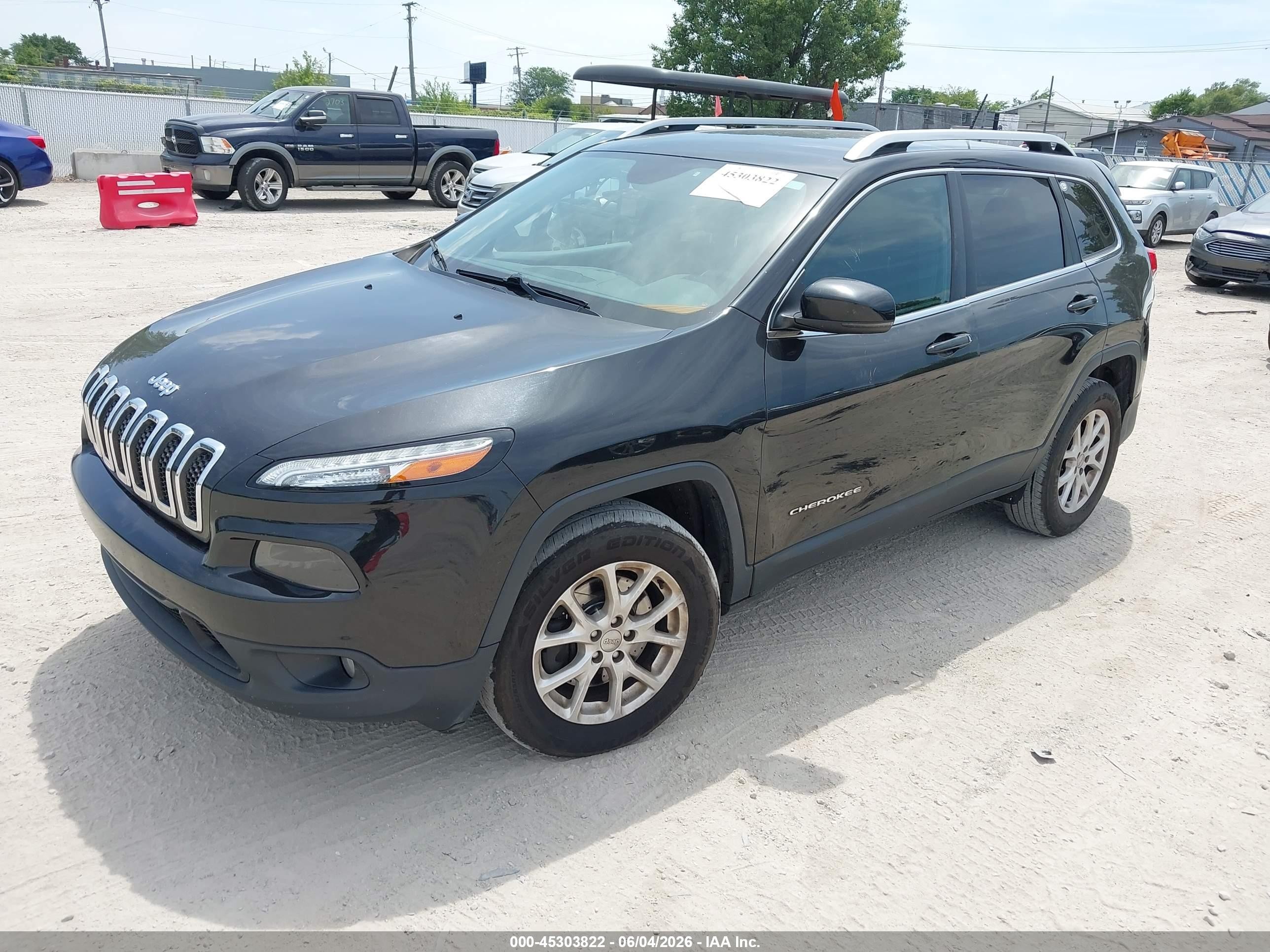 2015 Jeep Cherokee Latitude Black vin: 1C4PJMCS0FW795606