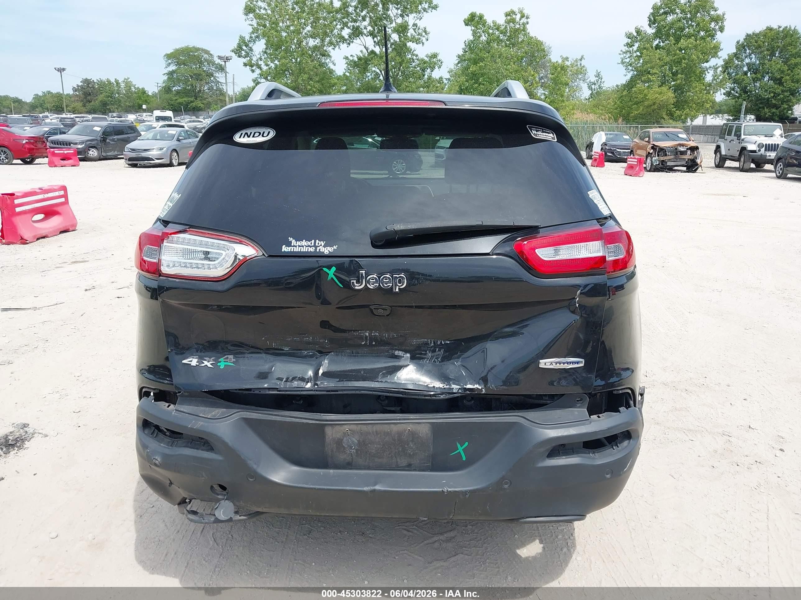 2015 Jeep Cherokee Latitude Black vin: 1C4PJMCS0FW795606