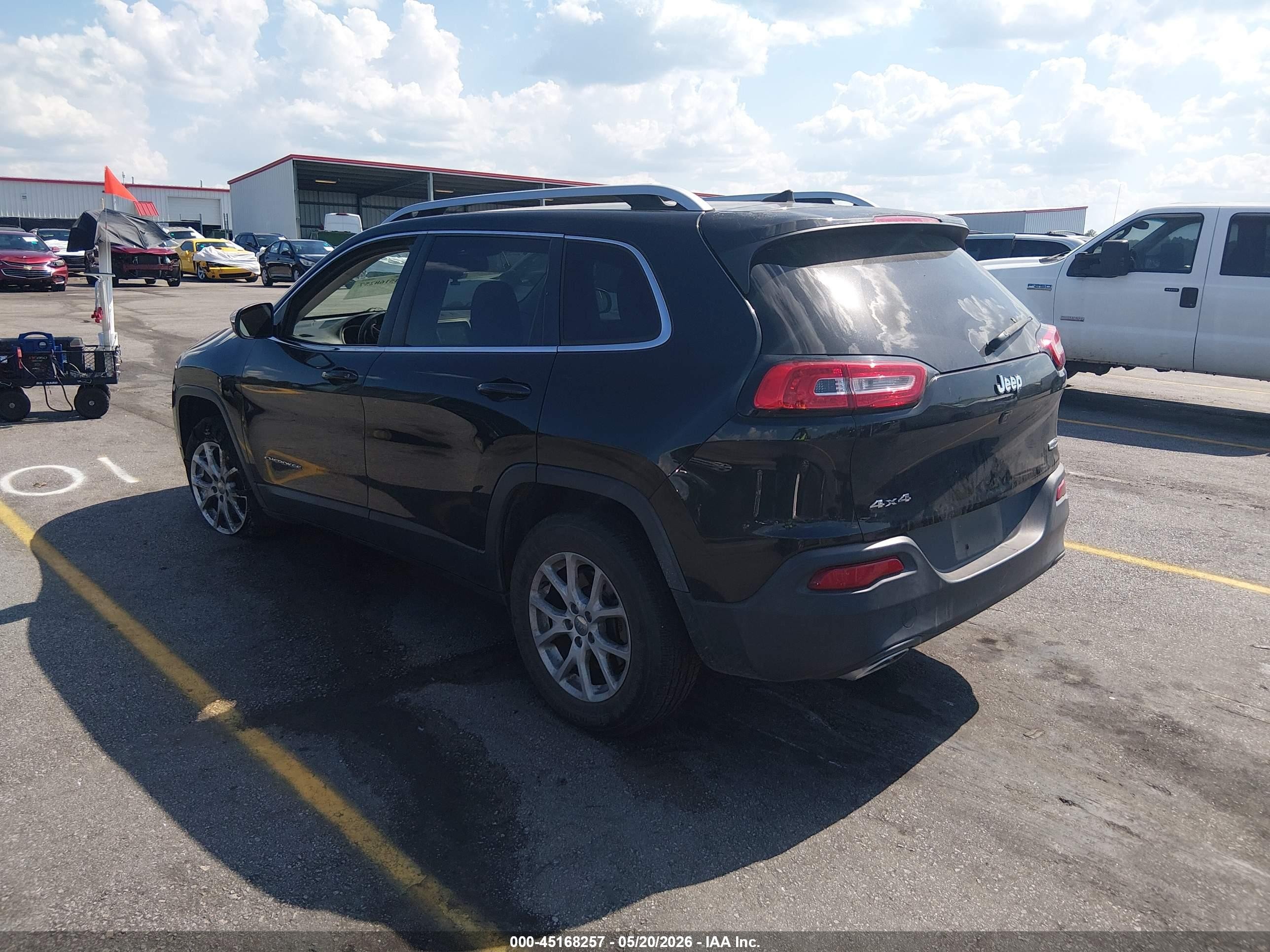2016 Jeep Cherokee Latitude Black vin: 1C4PJMCS0GW283006