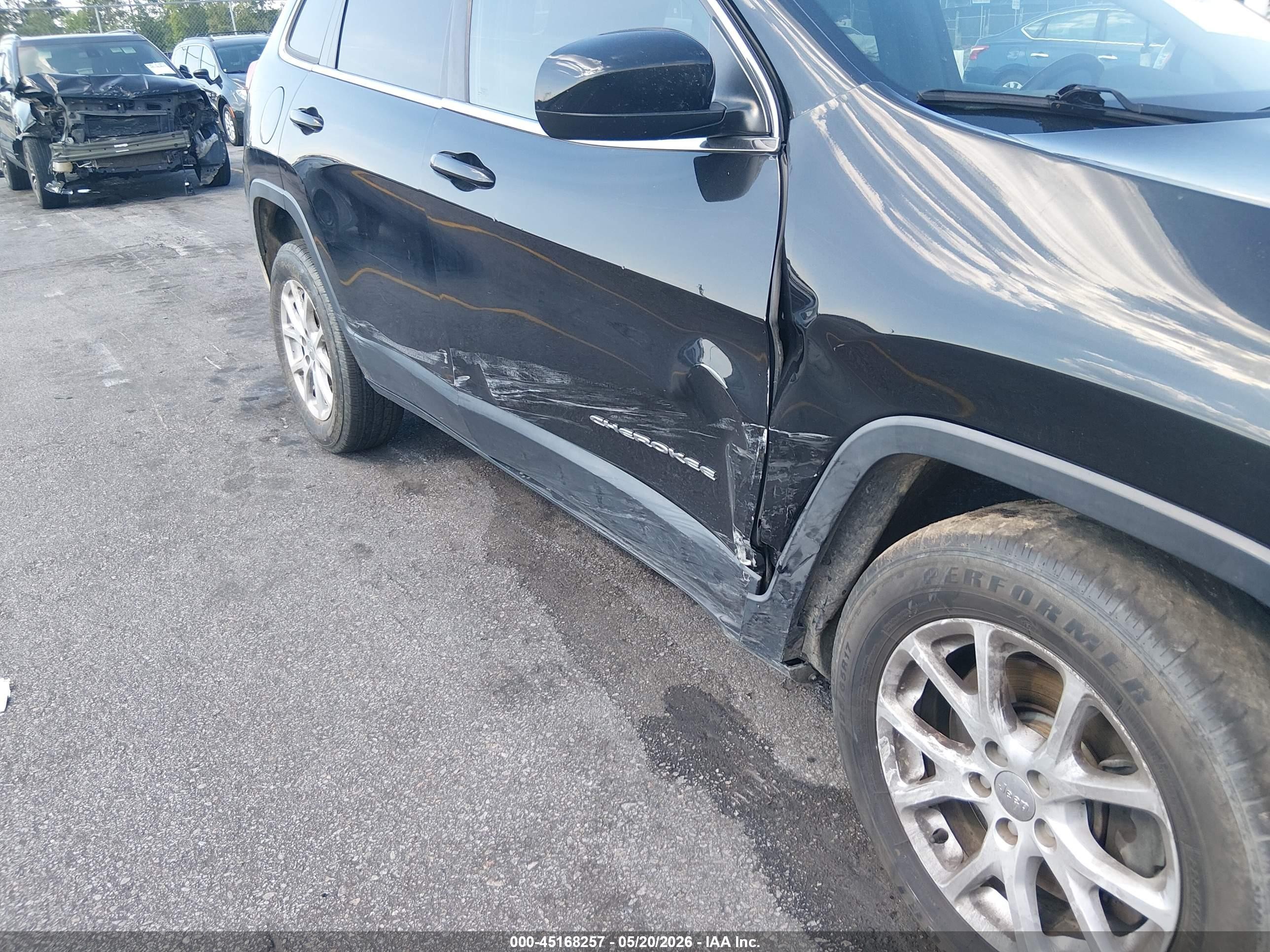 2016 Jeep Cherokee Latitude Black vin: 1C4PJMCS0GW283006