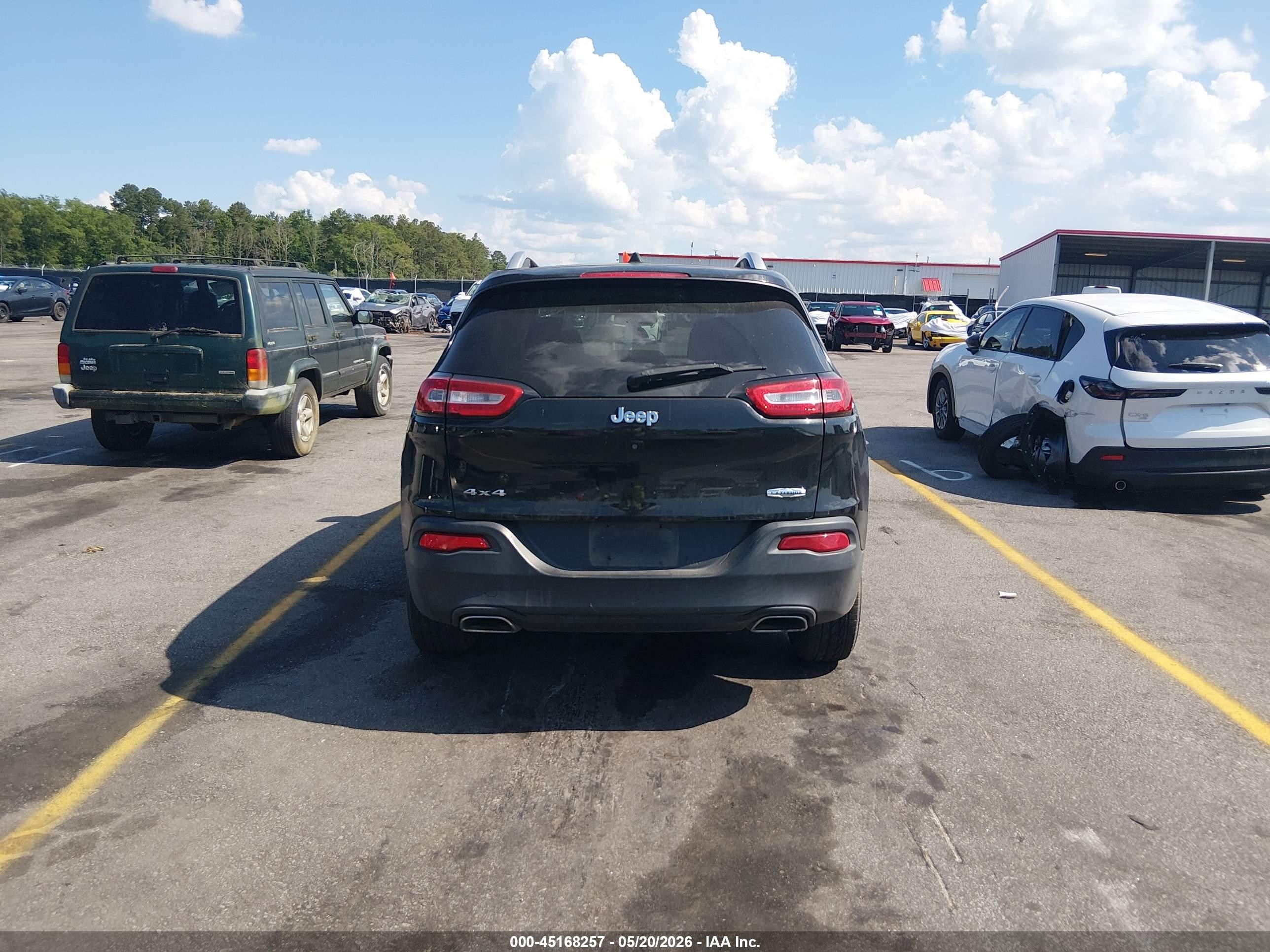 2016 Jeep Cherokee Latitude Black vin: 1C4PJMCS0GW283006