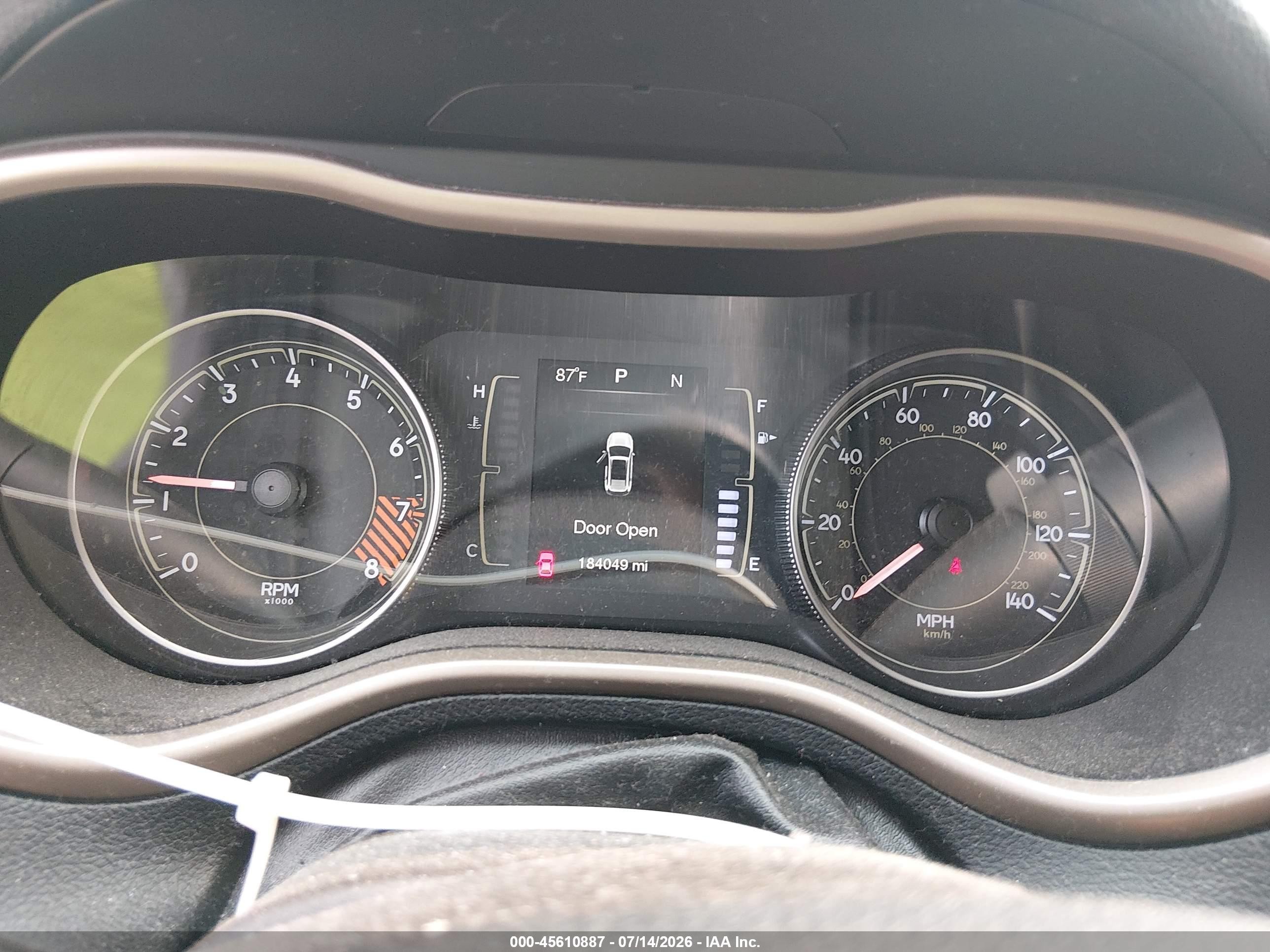 2014 Jeep Cherokee Latitude Gray vin: 1C4PJMCS1EW244499