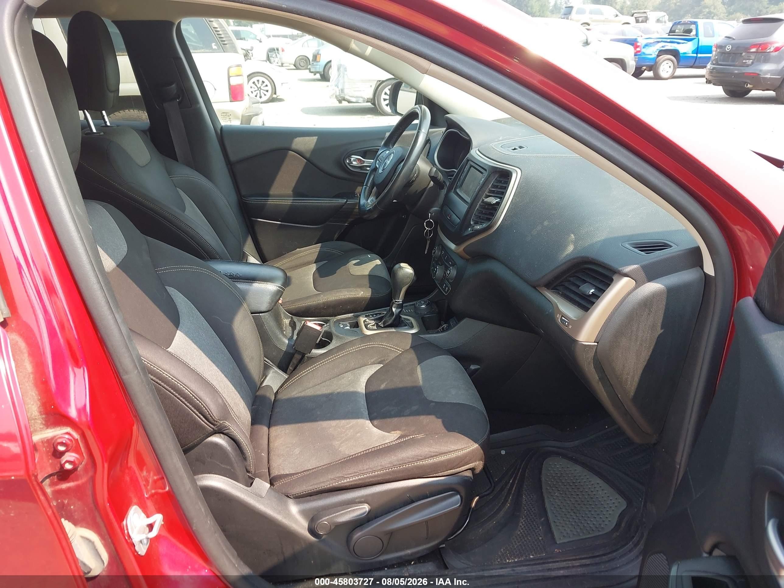 2014 Jeep Cherokee Latitude Red vin: 1C4PJMCS1EW252151