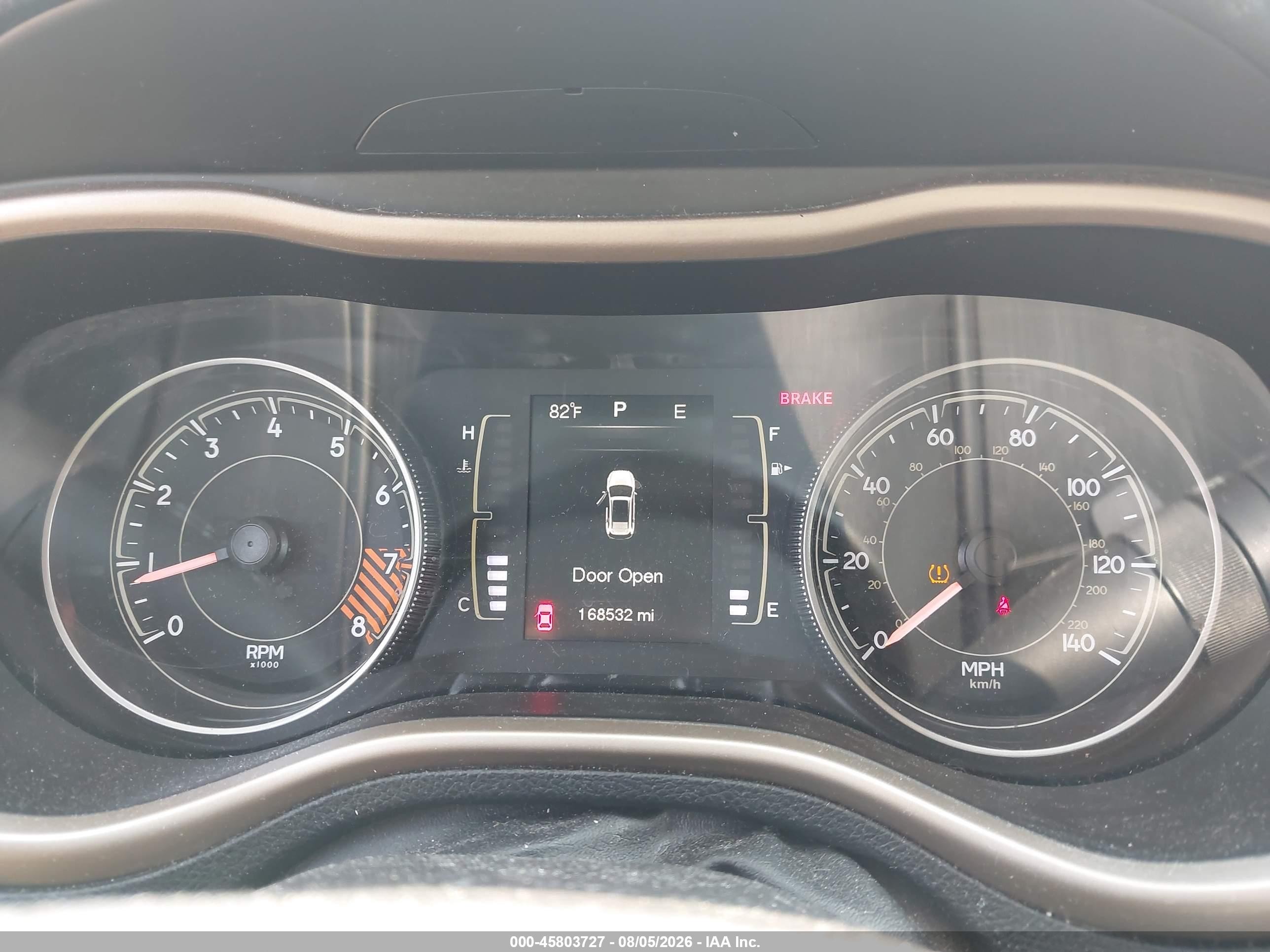 2014 Jeep Cherokee Latitude Red vin: 1C4PJMCS1EW252151