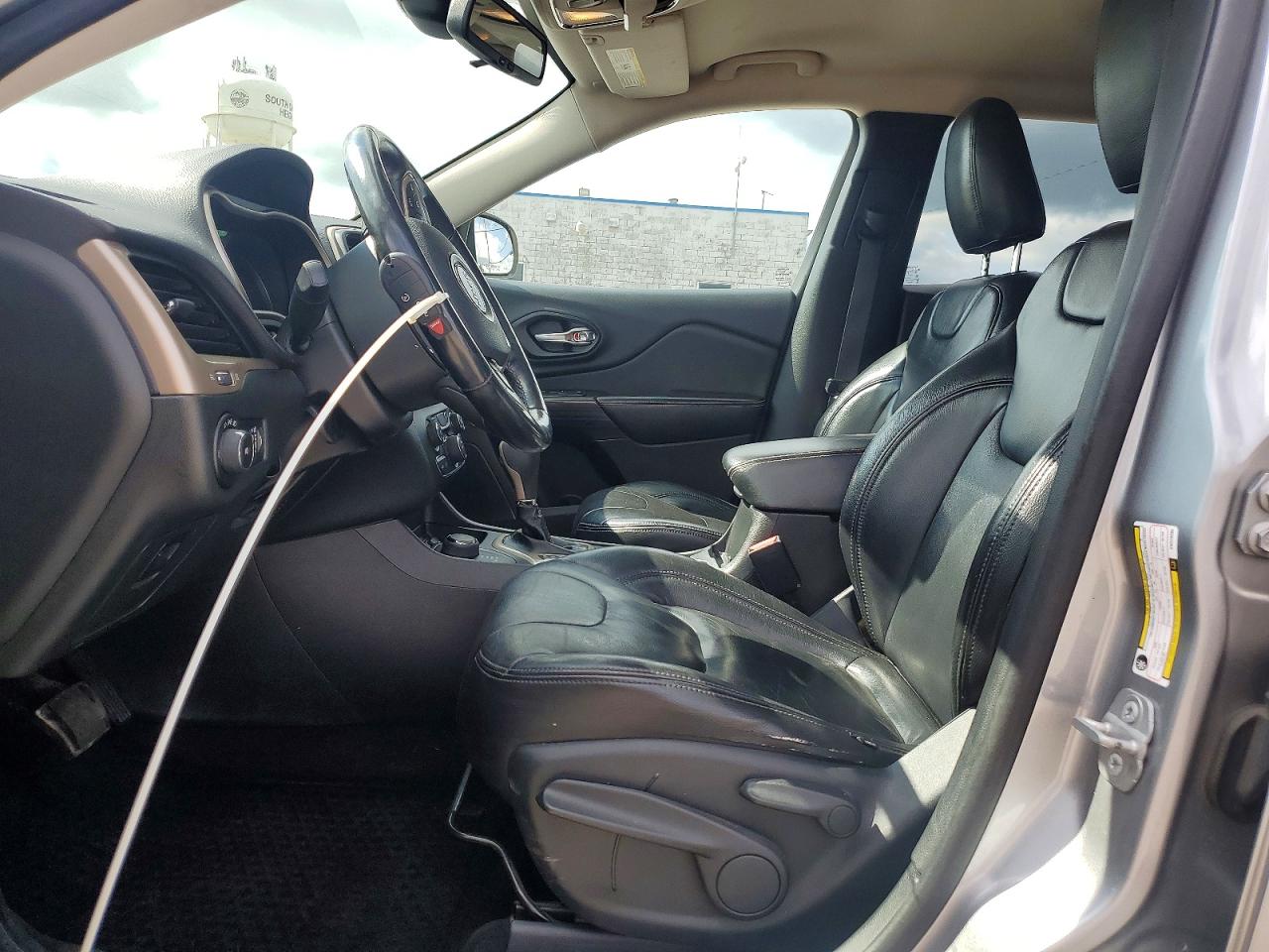 2014 Jeep Cherokee Latitude Gray vin: 1C4PJMCS1EW278295