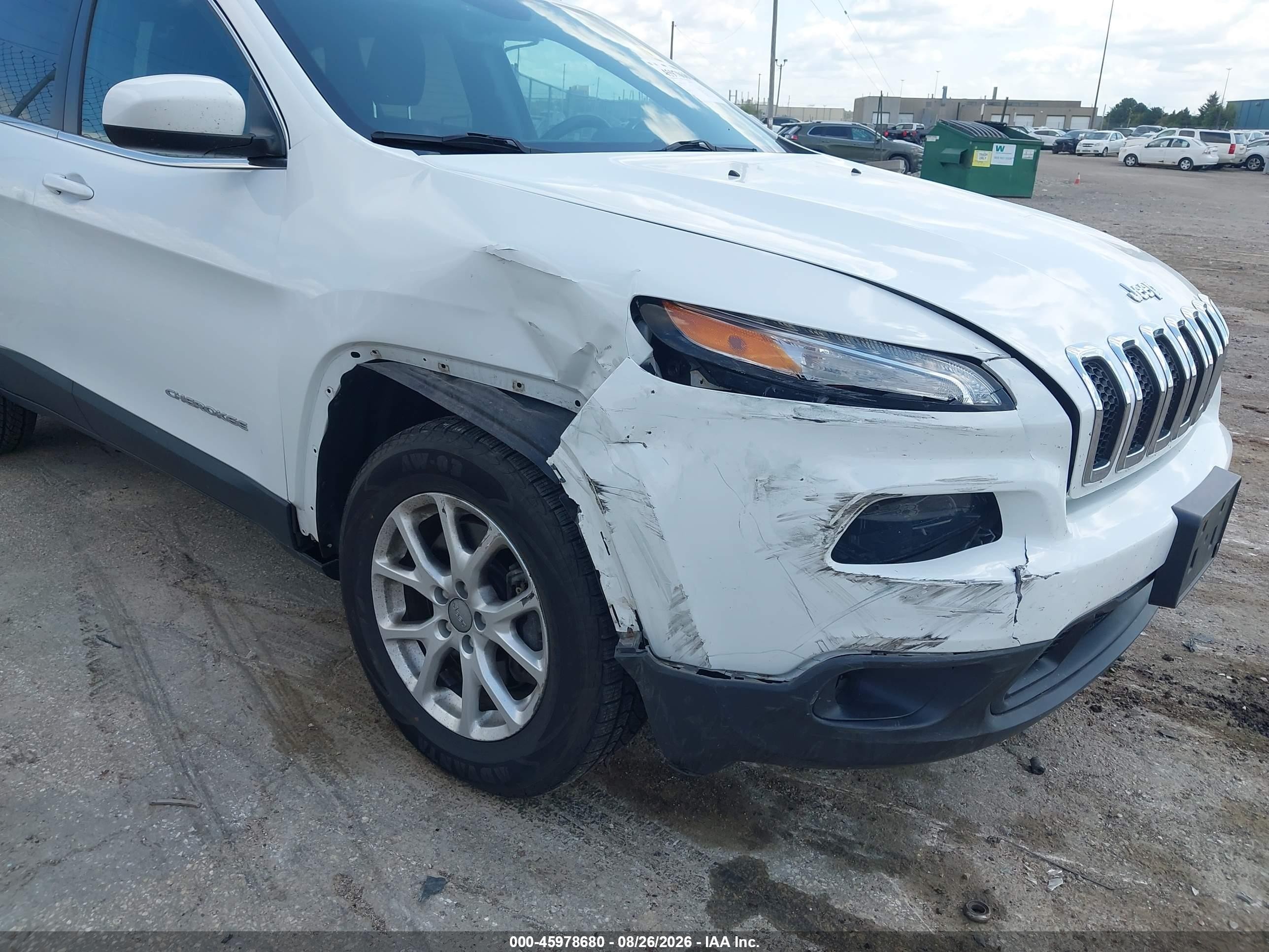 2014 Jeep Cherokee Latitude White vin: 1C4PJMCS1EW285327