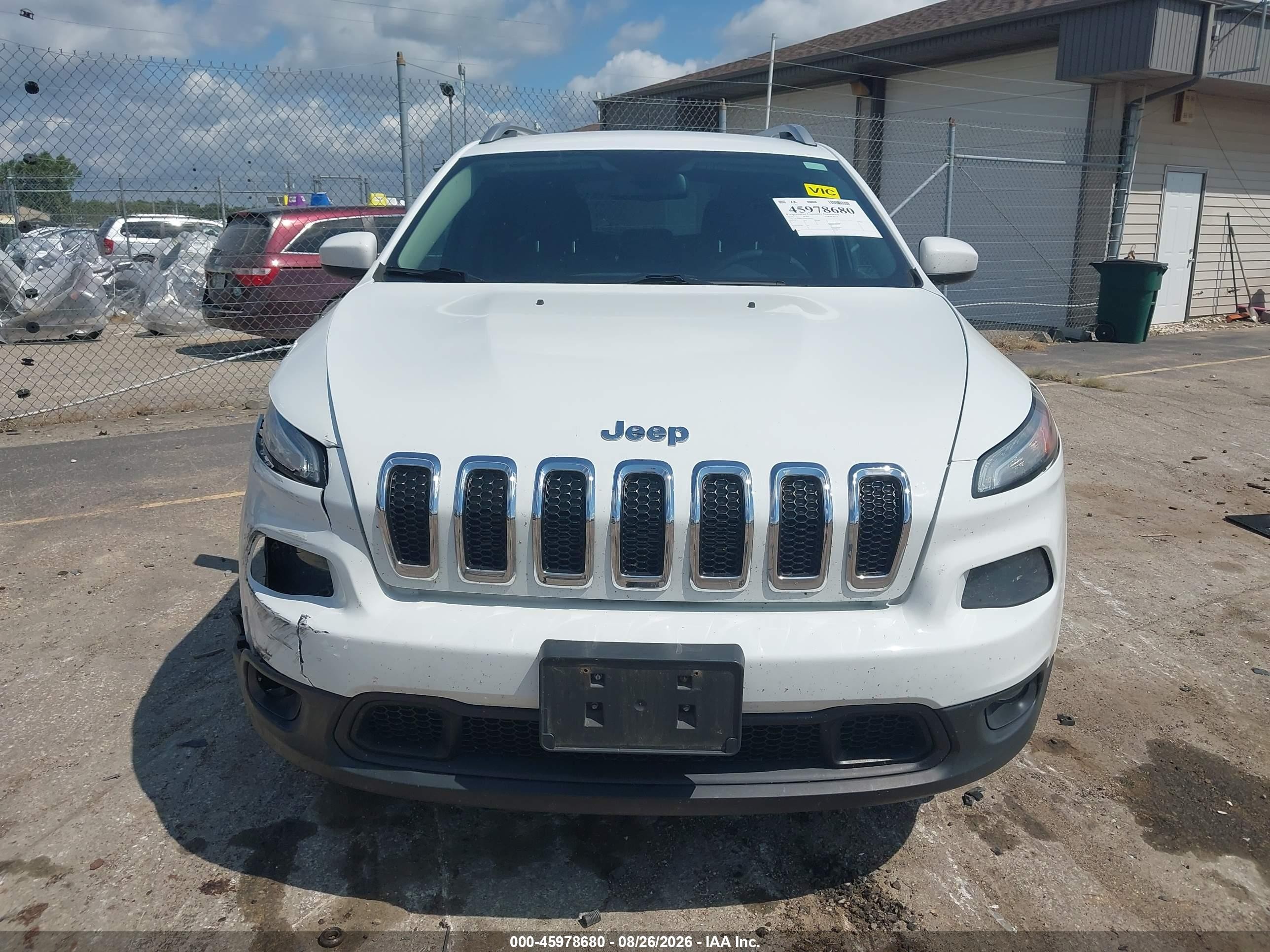 2014 Jeep Cherokee Latitude White vin: 1C4PJMCS1EW285327