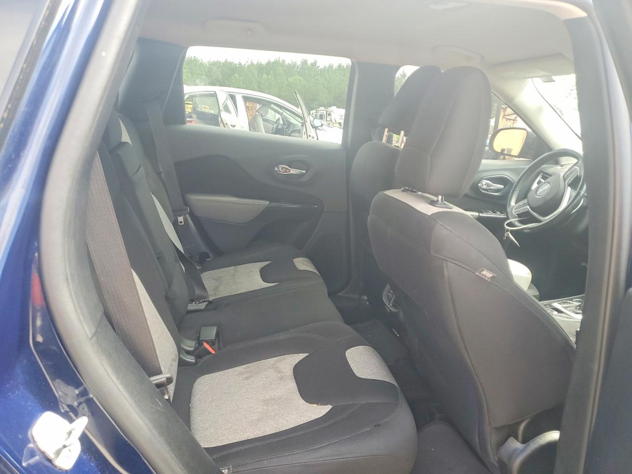 2014 Jeep Cherokee Latitude Blue vin: 1C4PJMCS1EW321890