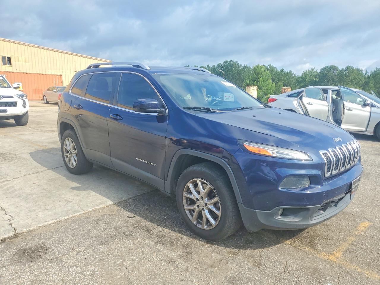 2014 Jeep Cherokee Latitude Blue vin: 1C4PJMCS1EW321890