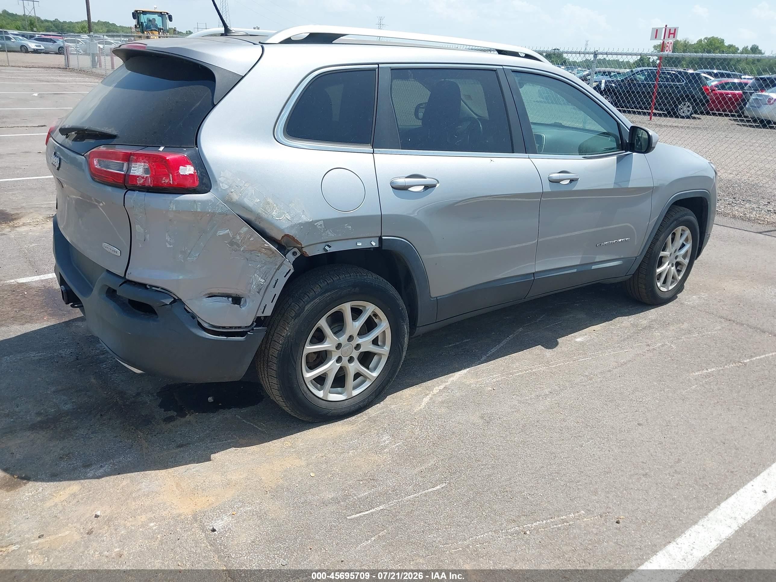 2015 Jeep Cherokee Latitude Серый vin: 1C4PJMCS1FW525087