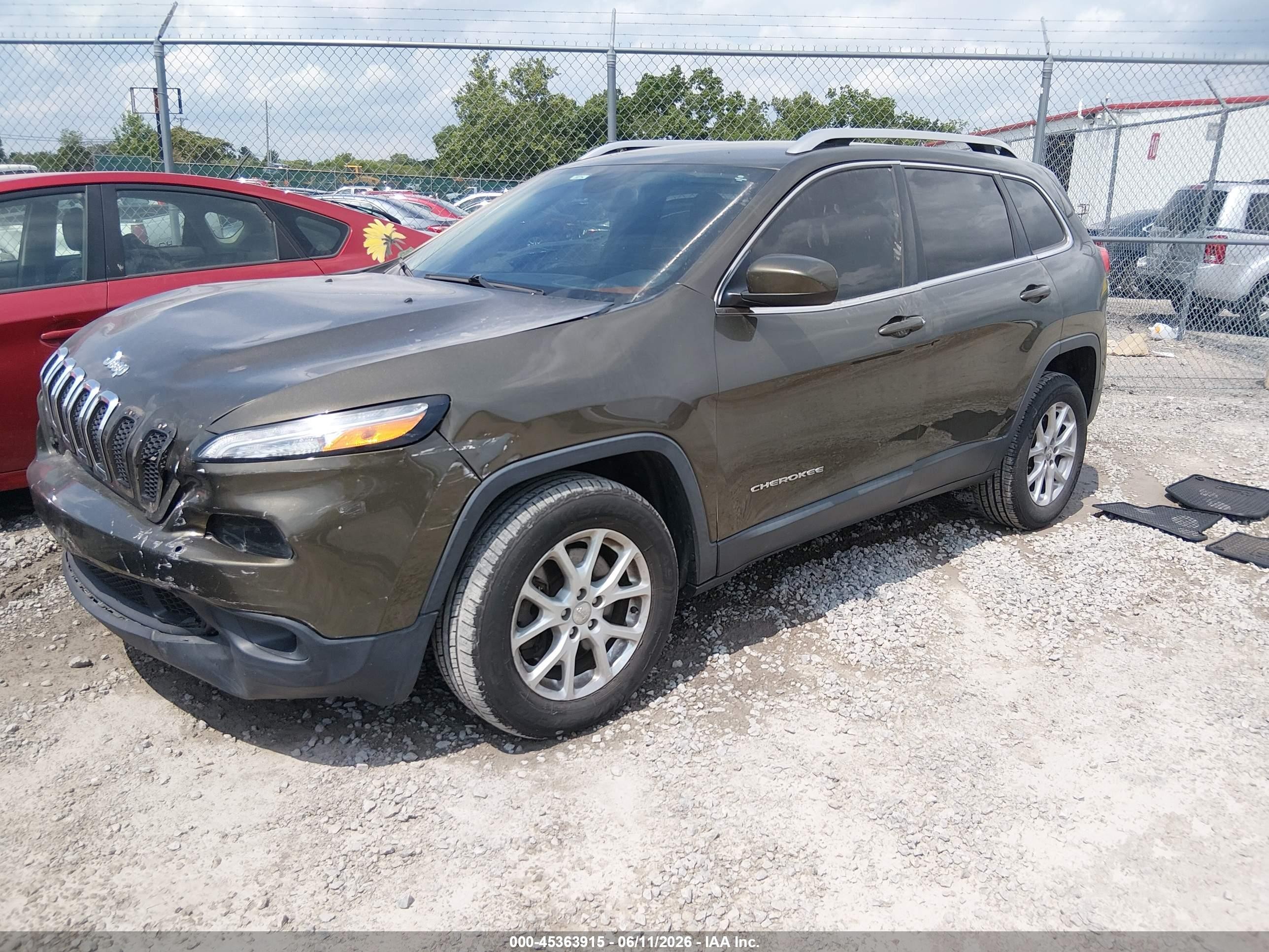 2015 Jeep Cherokee Latitude Green vin: 1C4PJMCS1FW545548
