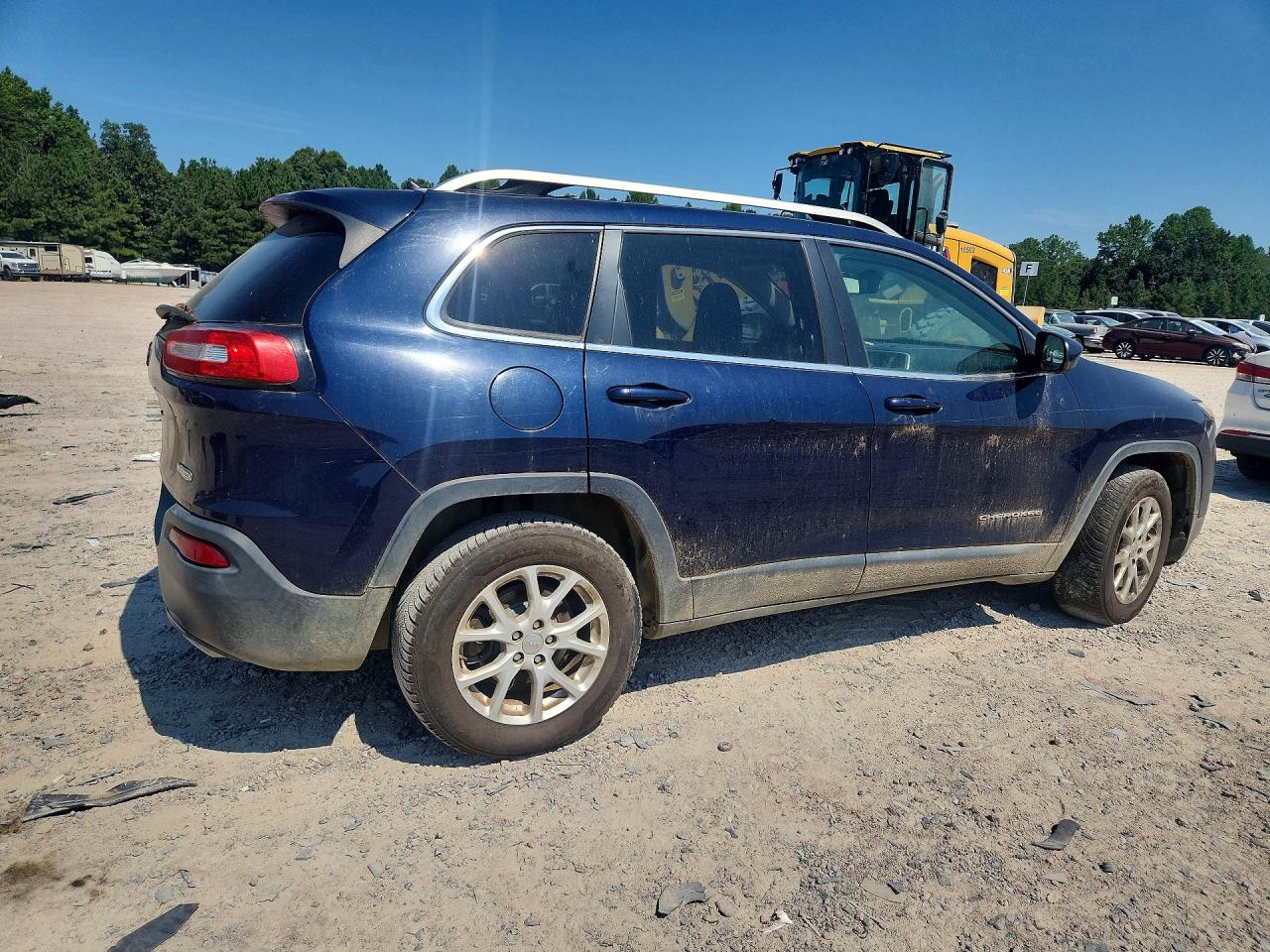 2015 Jeep Cherokee Latitude Blue vin: 1C4PJMCS1FW610608