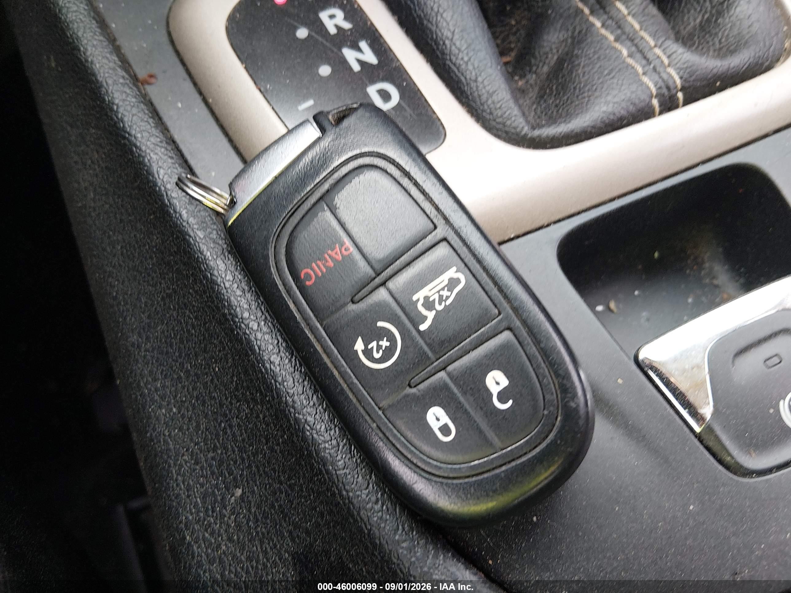 2015 Jeep Cherokee Latitude Gray vin: 1C4PJMCS1FW674597
