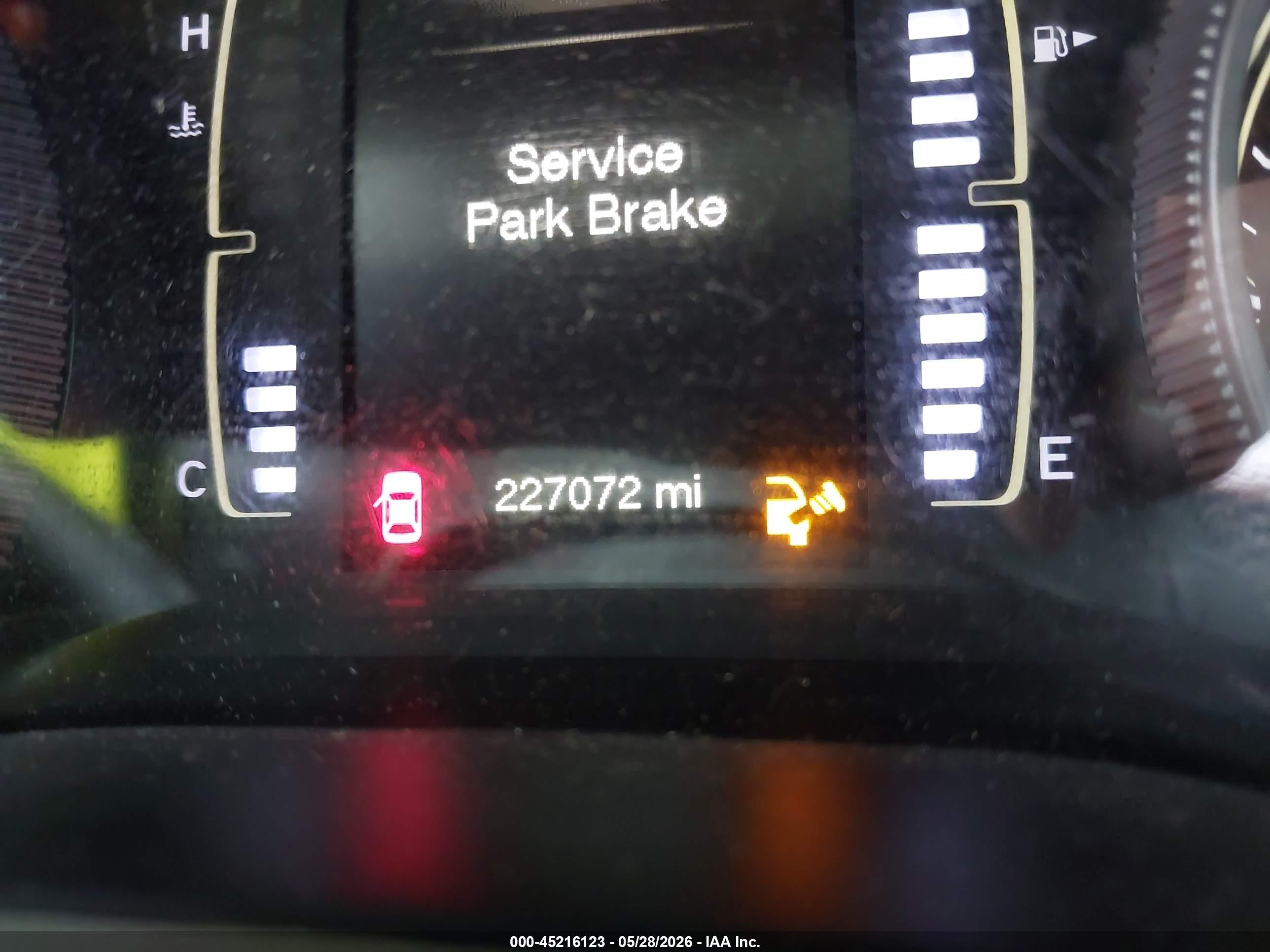 2015 Jeep Cherokee Latitude Белый vin: 1C4PJMCS1FW727685