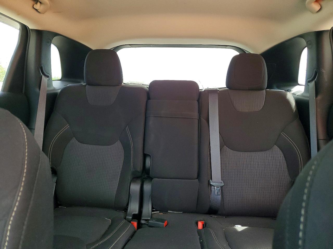 2015 Jeep Cherokee Latitude Black vin: 1C4PJMCS1FW750030
