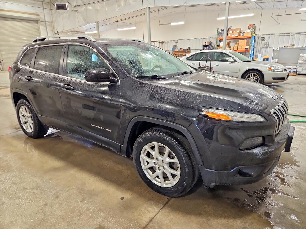 2015 Jeep Cherokee Latitude Black vin: 1C4PJMCS1FW773842
