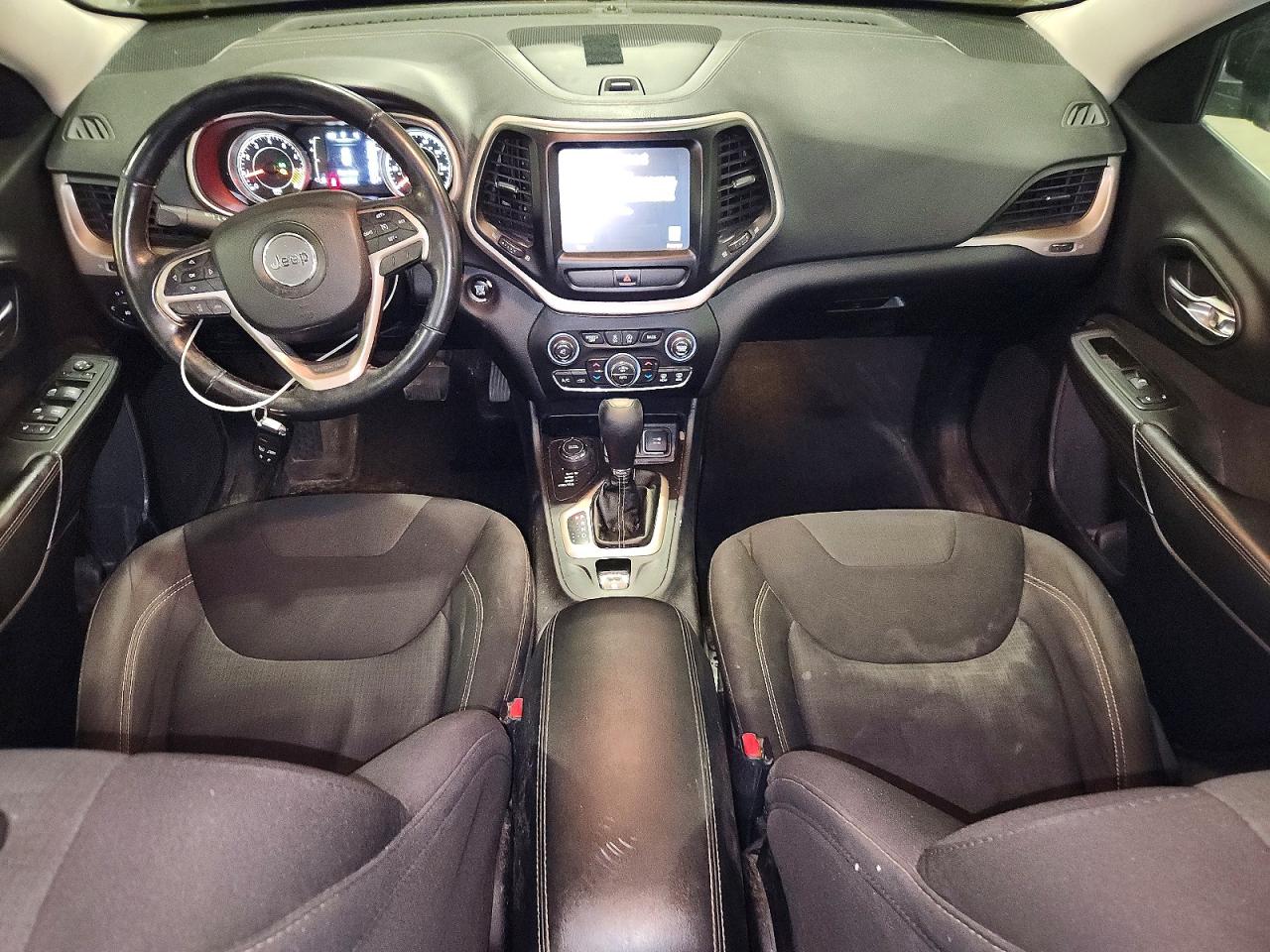 2015 Jeep Cherokee Latitude Black vin: 1C4PJMCS1FW773842