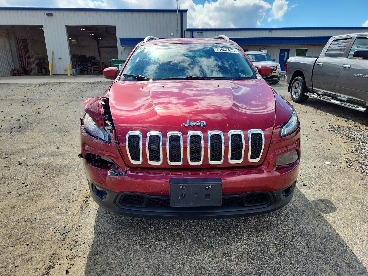 2016 Jeep Cherokee Latitude Burgundy vin: 1C4PJMCS1GW219783