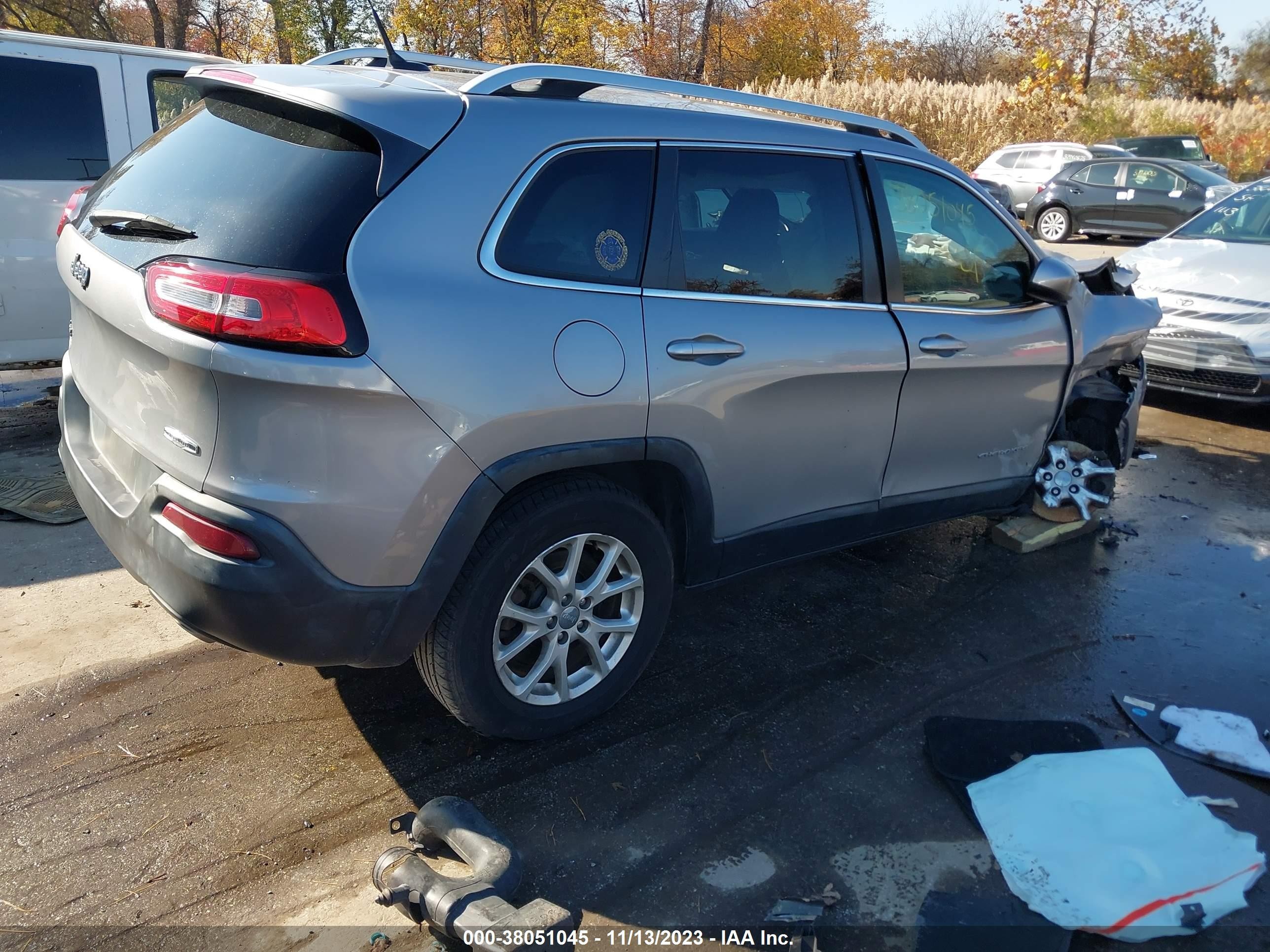 2014 Jeep Cherokee Latitude Gray vin: 1C4PJMCS2EW114473