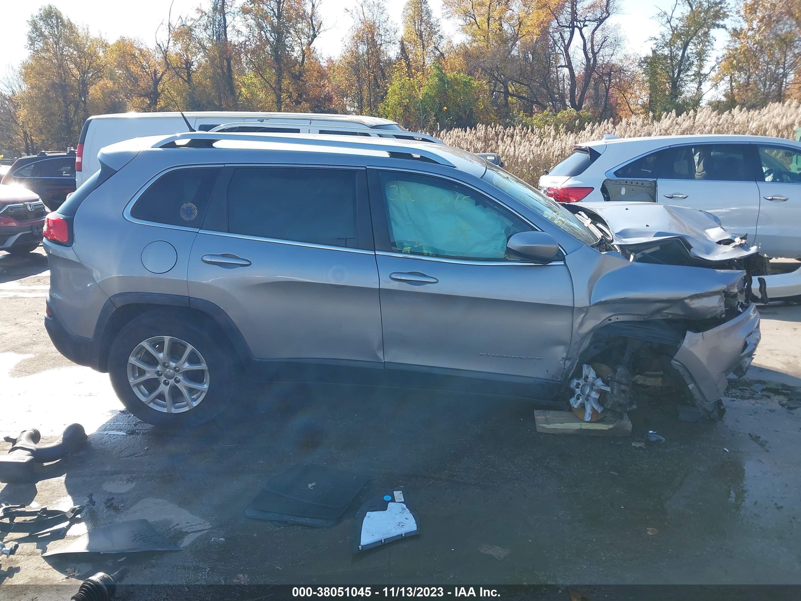 2014 Jeep Cherokee Latitude Gray vin: 1C4PJMCS2EW114473
