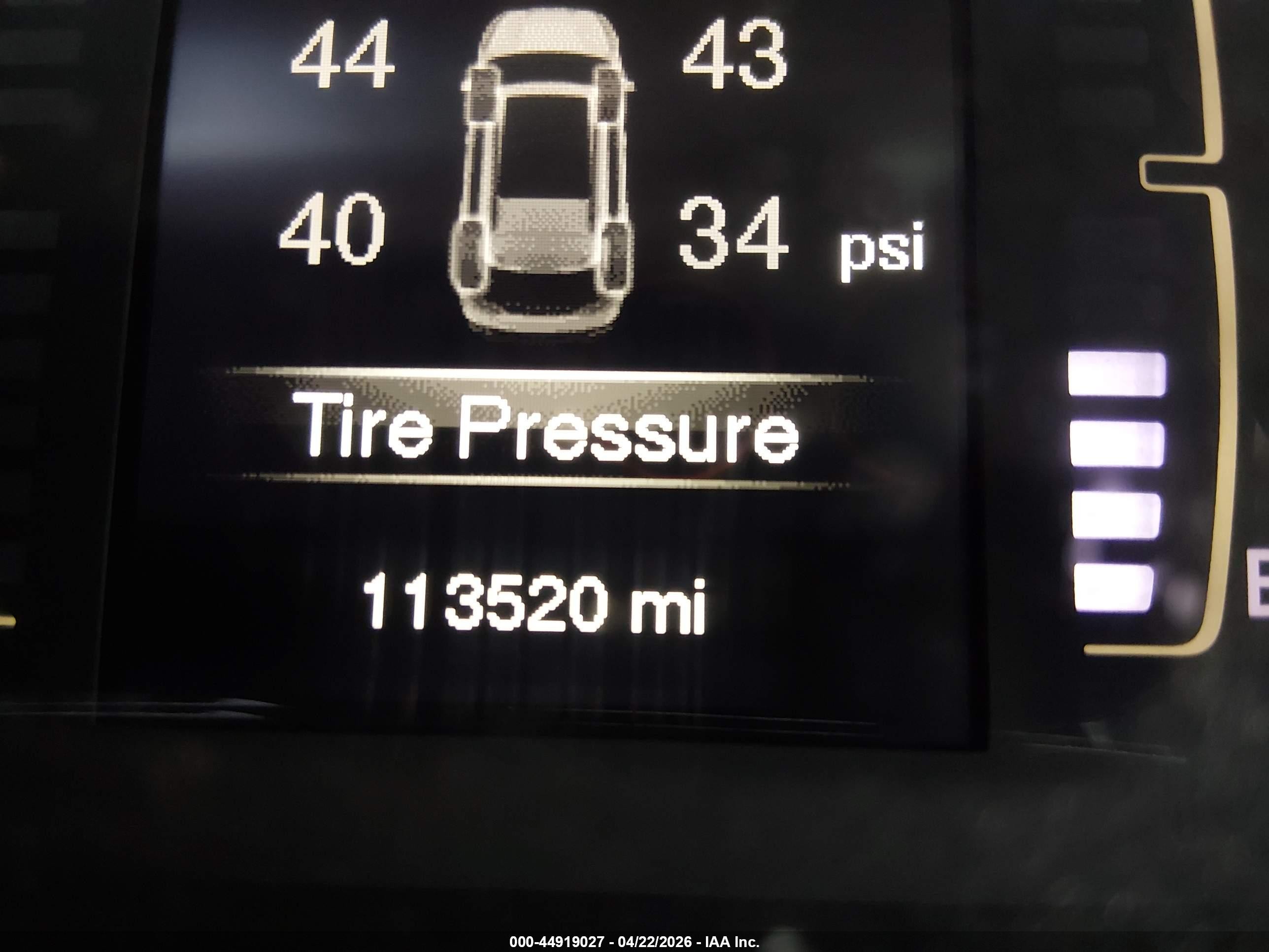 2014 Jeep Cherokee Latitude Gray vin: 1C4PJMCS2EW122251